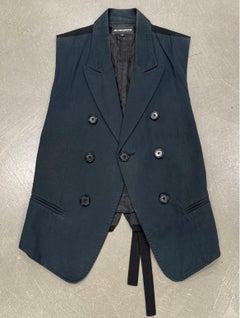 Gilet bondage à double boutonnage Ann Demeulemeester, défilé printemps-été 2009