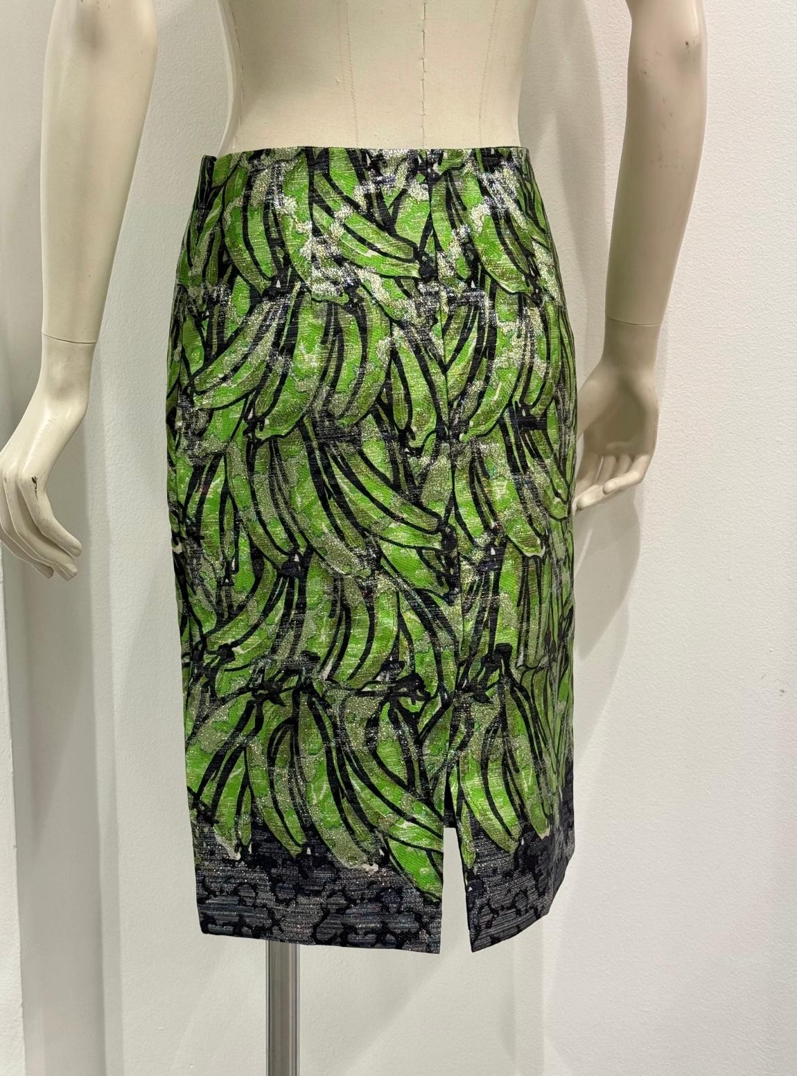 S/S2011 Prada banana print skirt

From the iconic Spring/Summer 2011 collection, this Prada skirt features the unforgettable green banana print that defined the season. Cut in a clean pencil silhouette, it showcases bold surrealist energy fused with