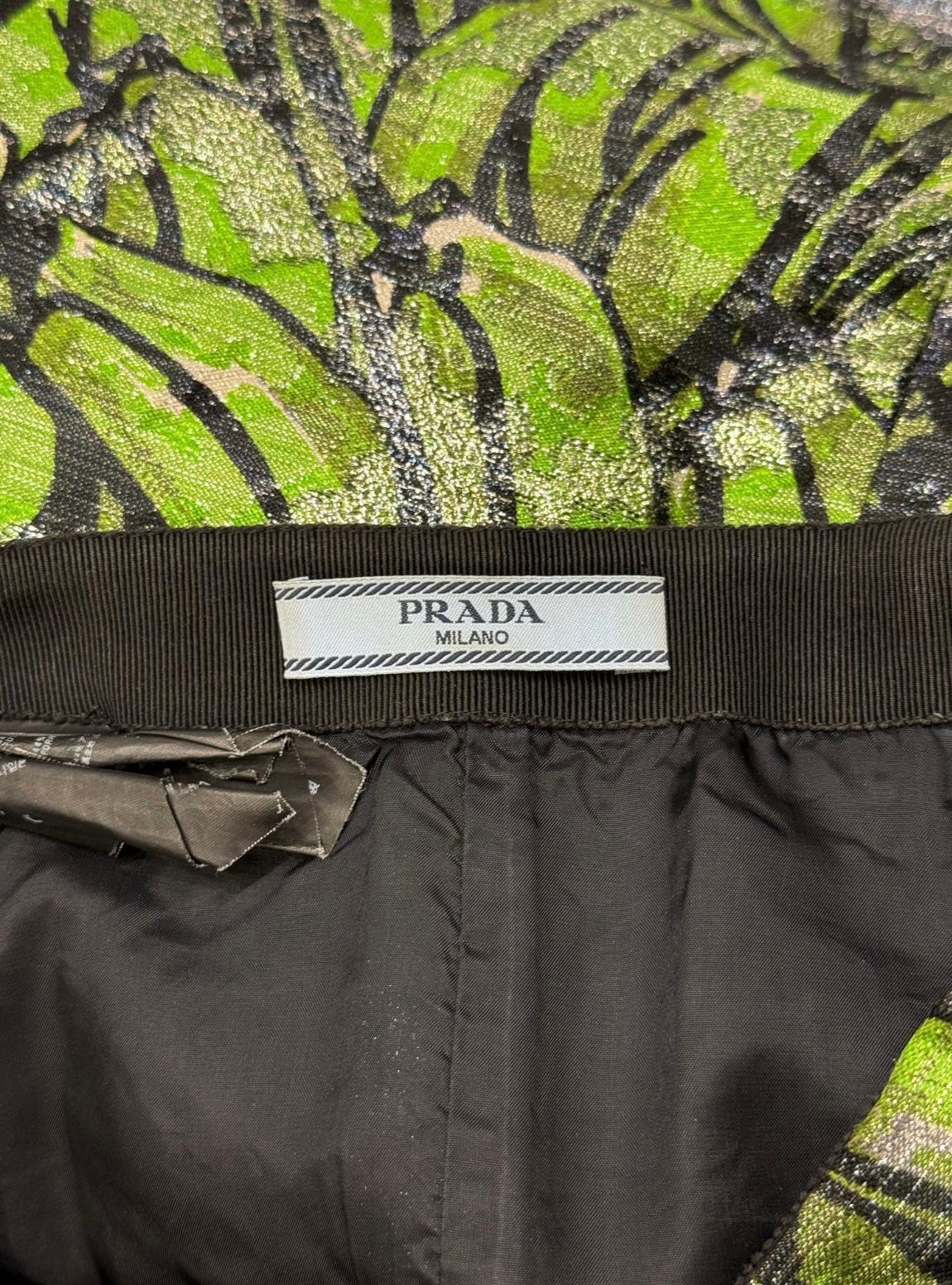 S/S2011 Prada banana print skirt. For Sale 1
