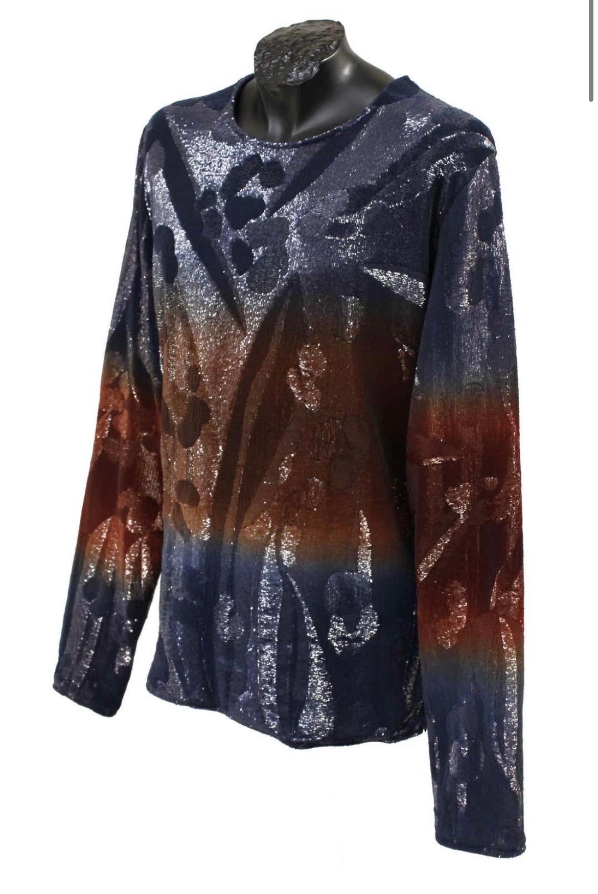 VERSACE  
LIMITED EDITION 
LONG SLEEVE EMBROIDERED SWEATER SHIRT
Bring a touch of luxury to your wardrobe with VERSACE's fully embroidered shirt
SIDE ZIPPER UNDER ARM
Sequin embroidery
Long sleeves
Size is 3XL
Made in Italy
Brand new, with