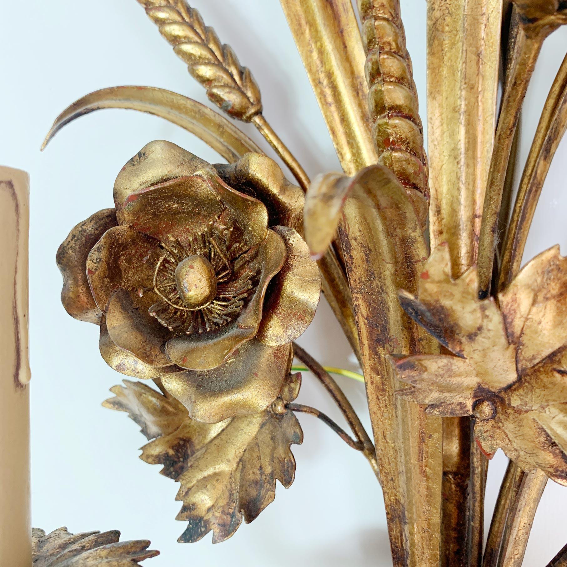 S. Salvadori Gold Wheat Sheaf Wall Sconce, 1970s In Good Condition For Sale In Hastings, GB