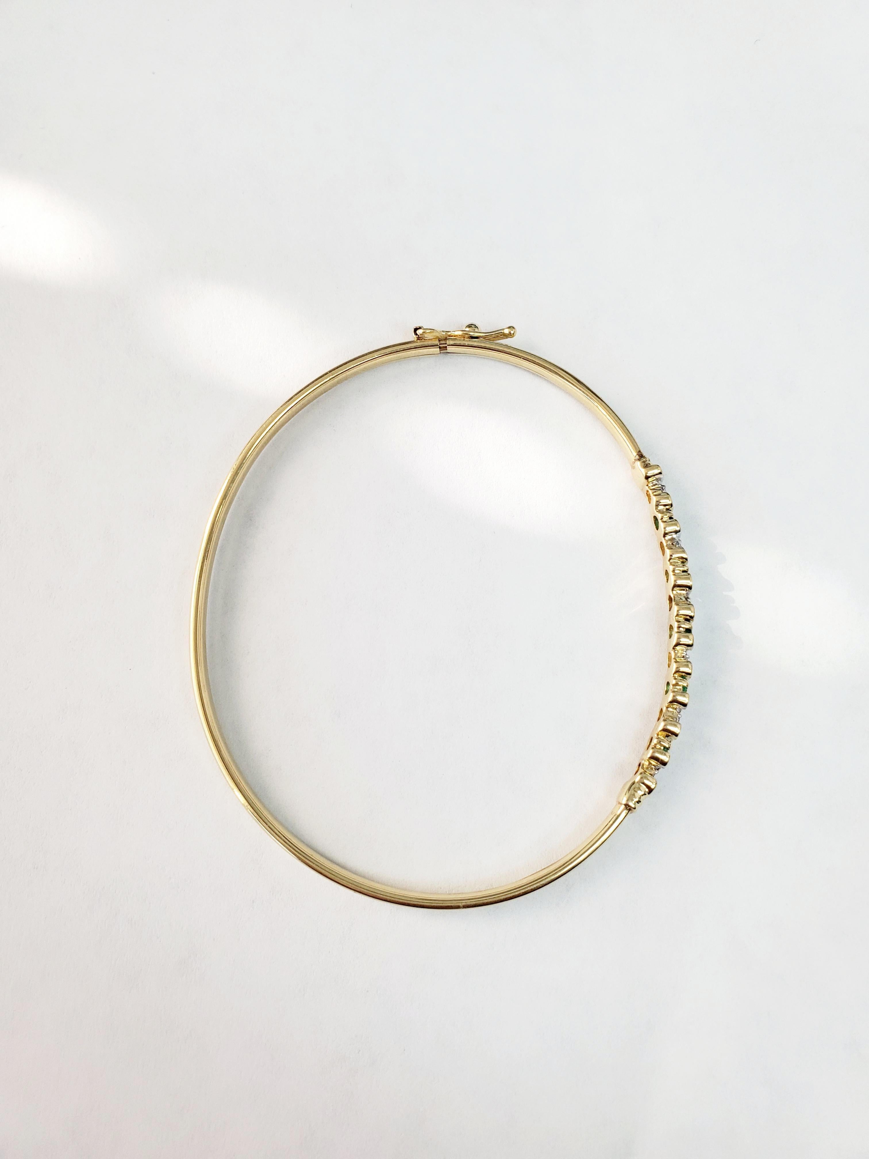 da uomo o donna Bangle con diamante e smeraldo in stile S in oro giallo 14K in vendita