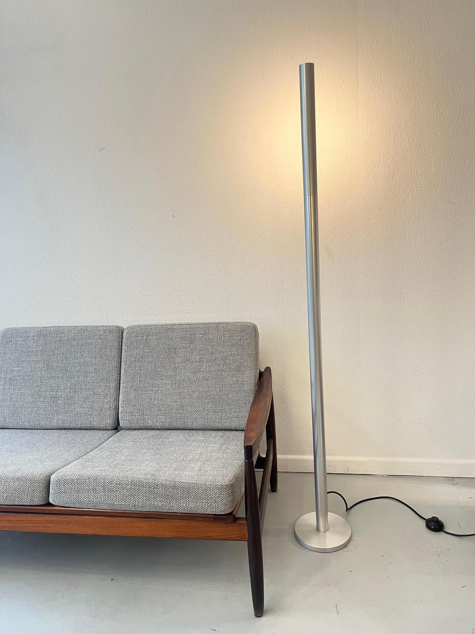S1 Adjustable Aluminum Floor Lamp by Rico & Rosemary Baltensweiler, Switzerland For Sale 10