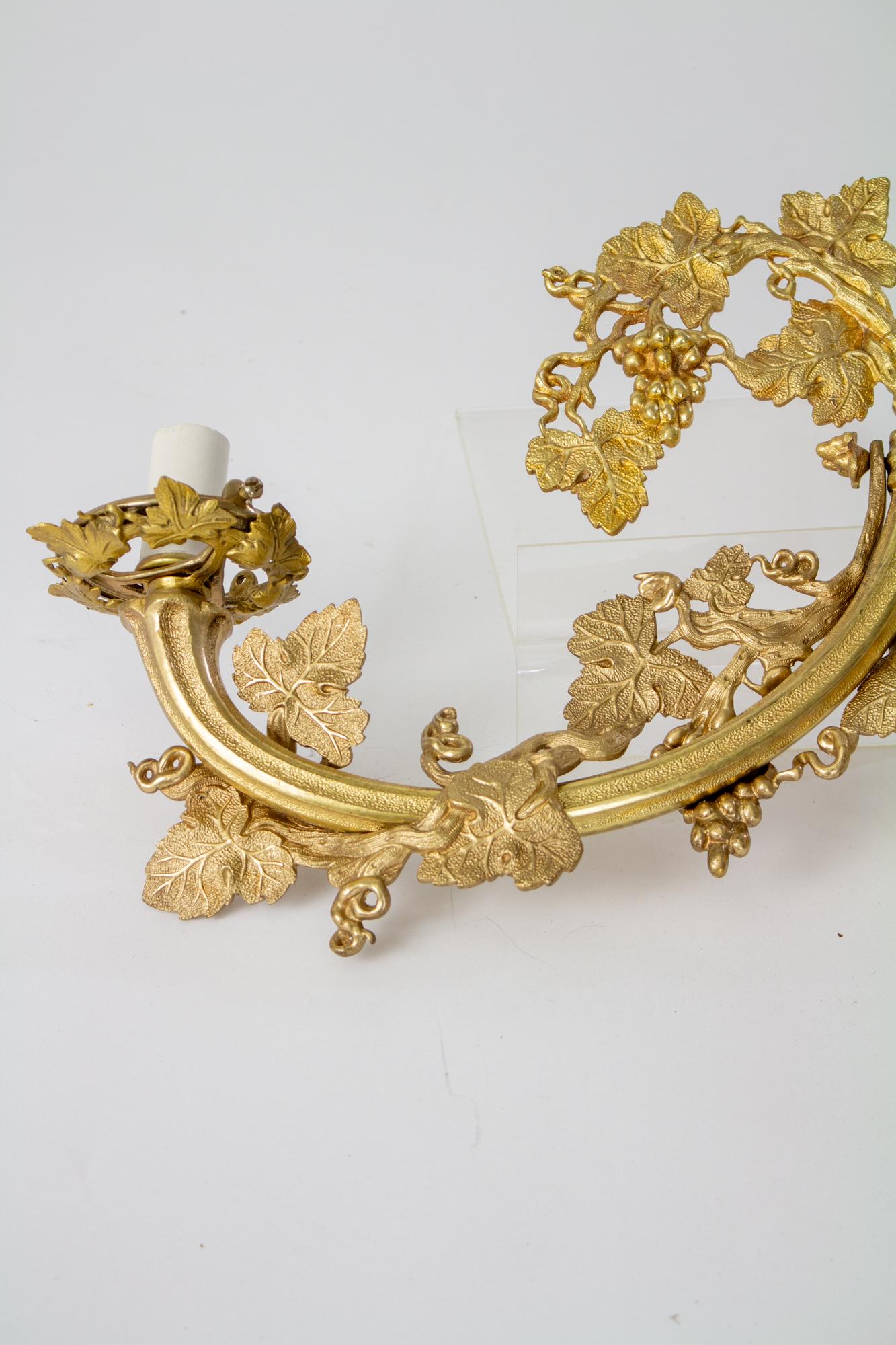 S119 19th Century Henry Hooper Gilt Bronze Rococo Sconces For Sale 6