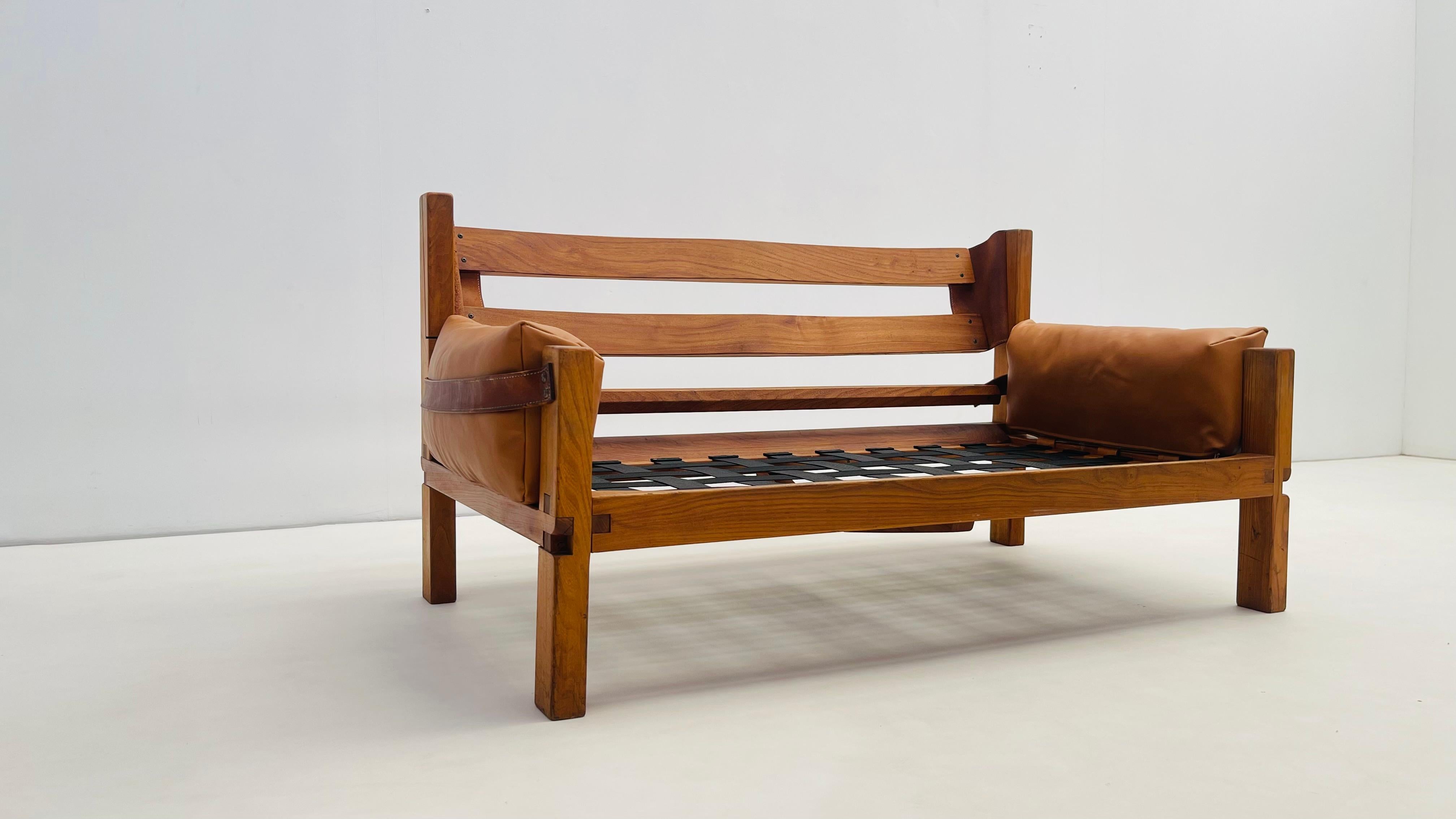 Zweisitzer-sofa 'S22' von Pierre Chapo (Französisch) im Angebot