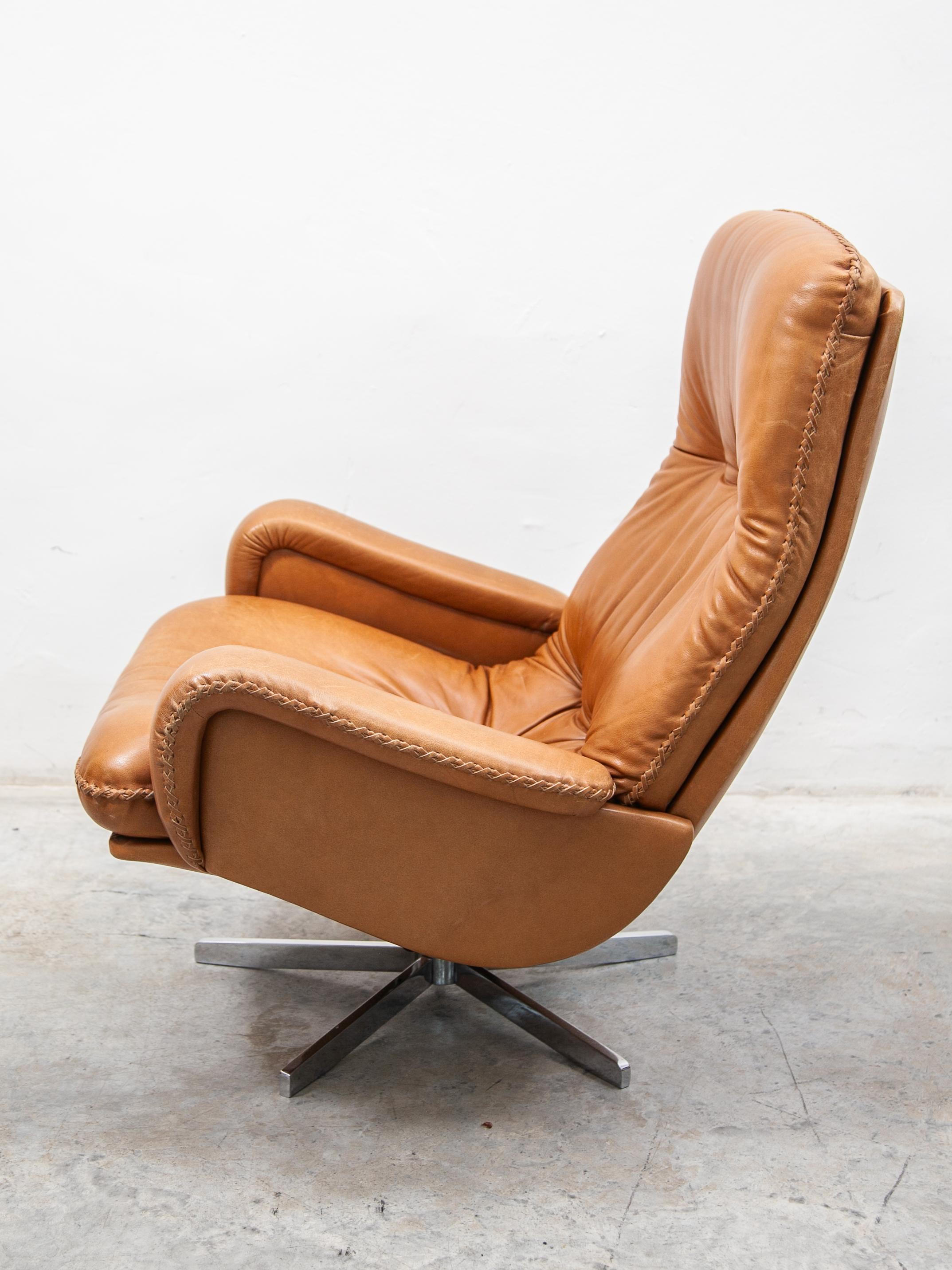 Metal S231 Swivel De Sede Camel Leather Lounge Chair with Footstool, 1970s For Sale