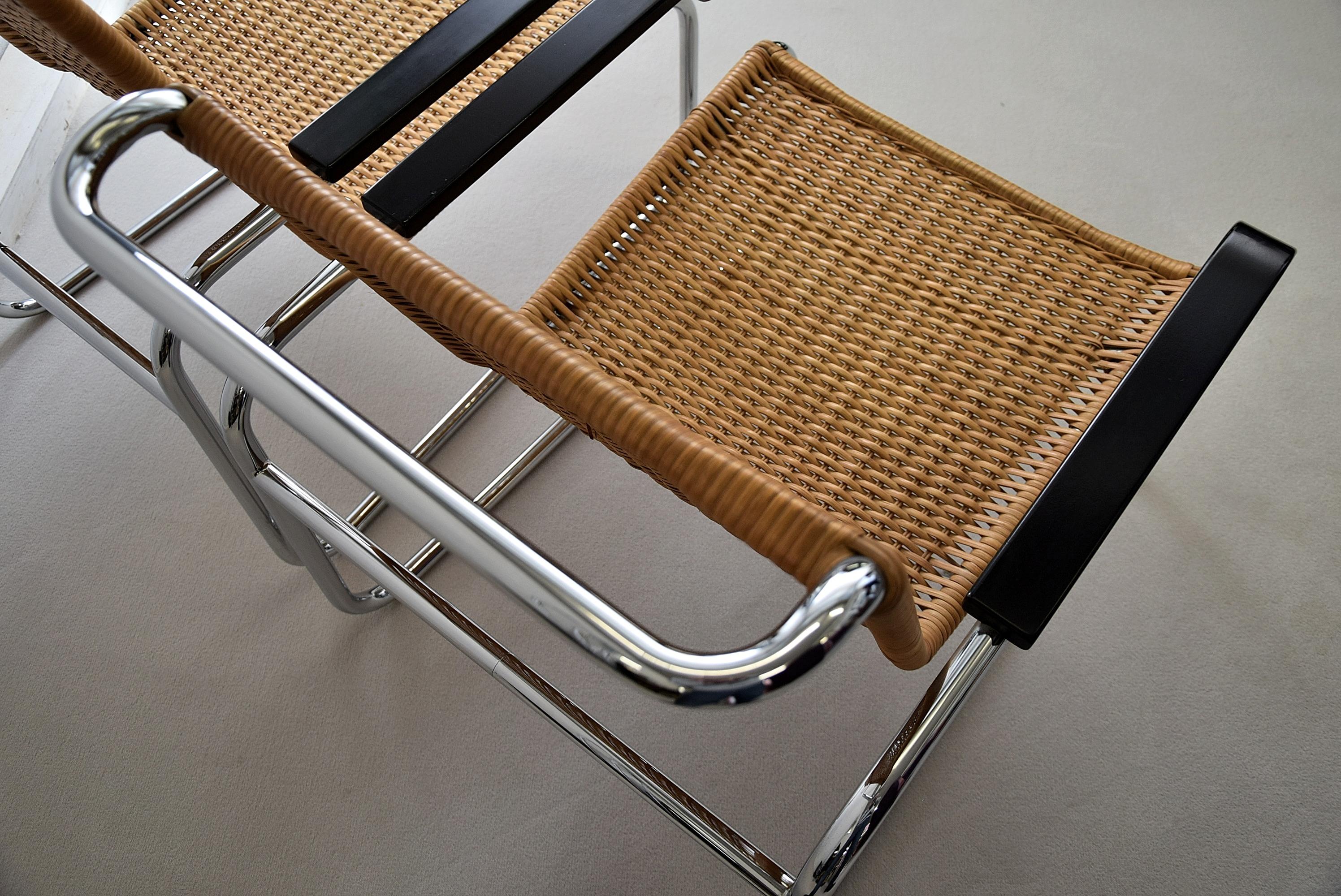 Marcel Breuer armchair S 35. Among all the cantilever chairs of the Bauhaus epoch, the armchair S 35, with its lightness, flexibility and comfort, casts a shadow over everything heavy and inert. In 1930, the modern lifestyle communicated by the S 35