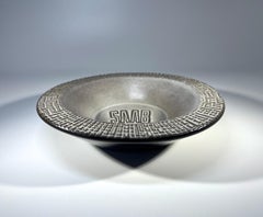 Piatto in ceramica SAAB Automobile di Upsala Ekeby, Svezia c1963