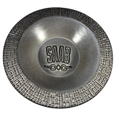 SAAB Automobile Plato de cerámica de Upsala Ekeby, Suecia c1963