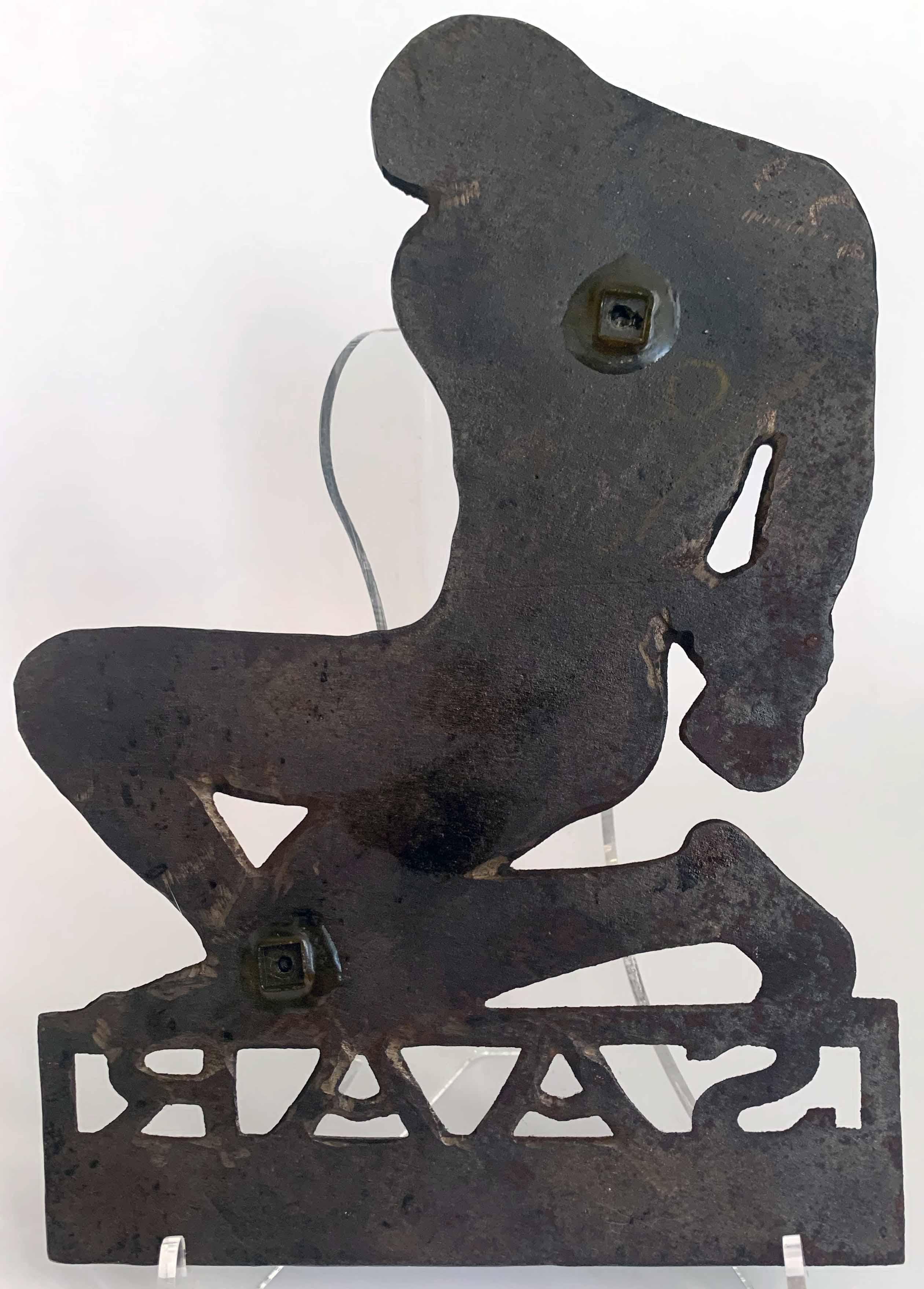 « SAAR, 1918-1935, rare sculpture Art déco en relief d'un nu, travailleur agenouillé Bon état - En vente à Philadelphia, PA