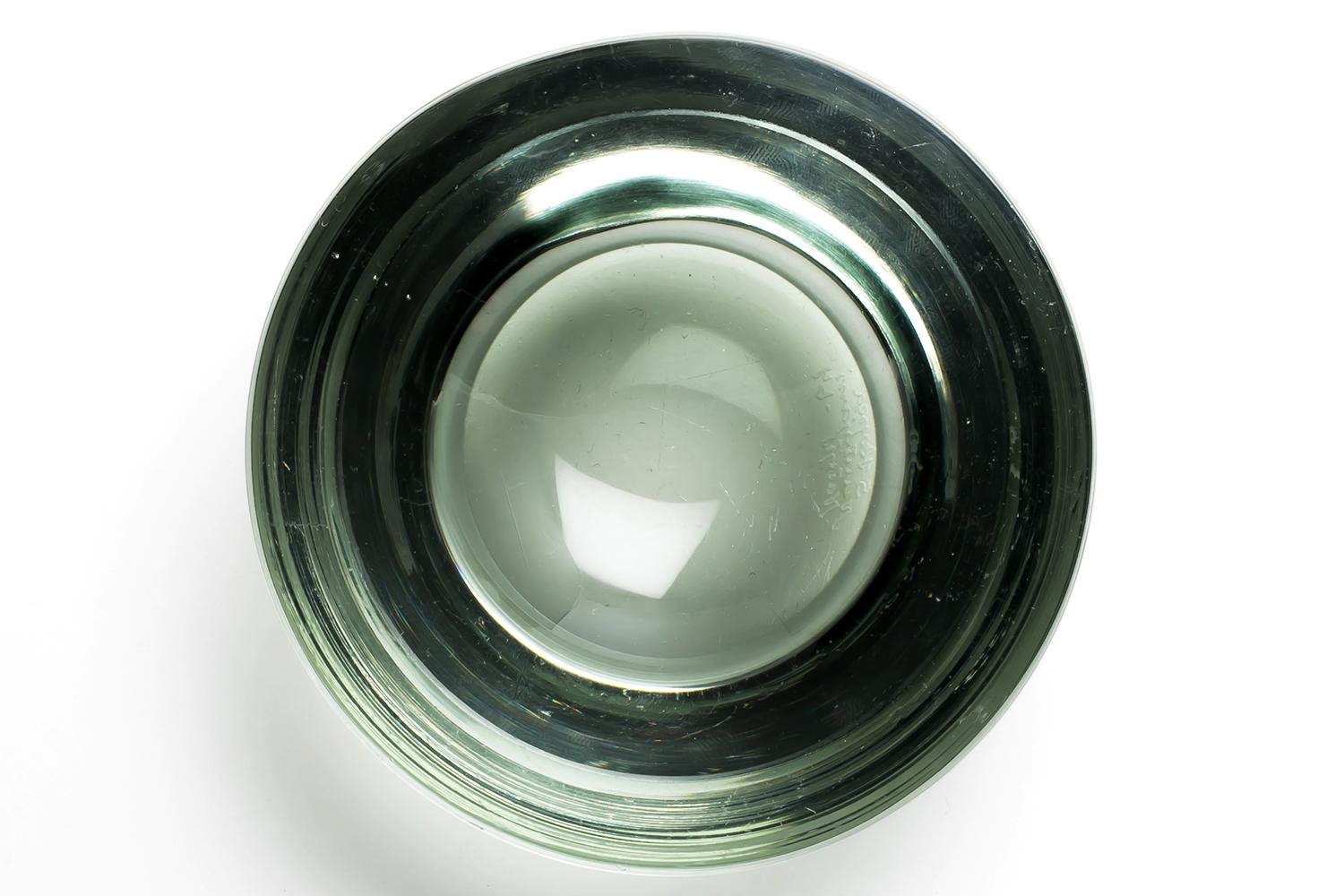 Saara Hopea / ASHTRAY(GREY) SH144 IRREGULAR SIZE / Nuutajärvi (Glaskunst) im Angebot