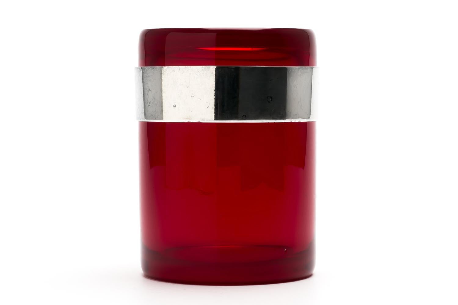 Saara Hopea / COVERD CYLINDRICAL JAR(RED) S SH126 / Nuutajärvi (Skandinavische Moderne) im Angebot