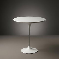 Saarinen 20" Tulip Pedestal Side Table in White Laminate