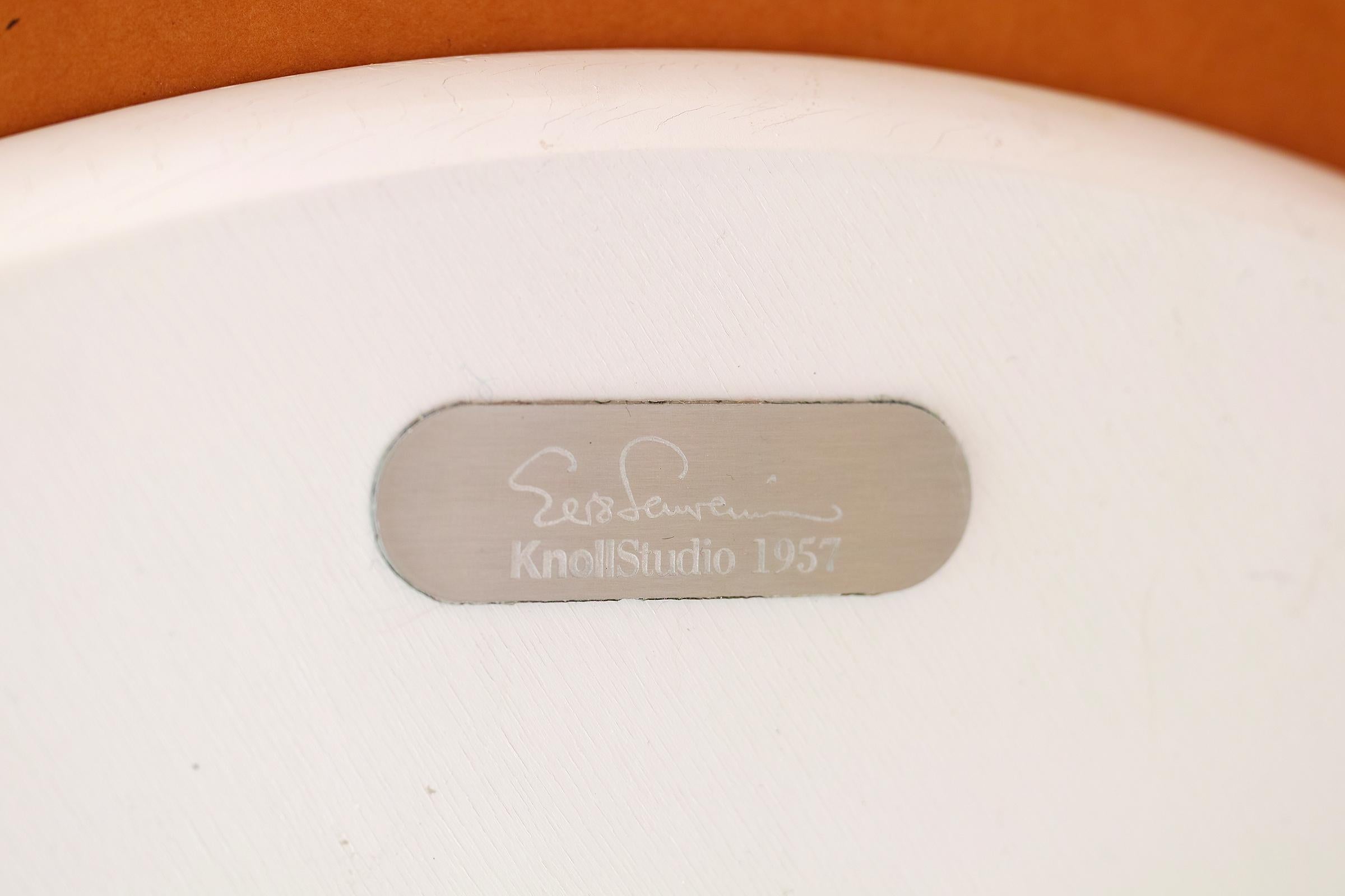 Table de salle à manger Saarinen 42 pouces pour Knoll en vente 7