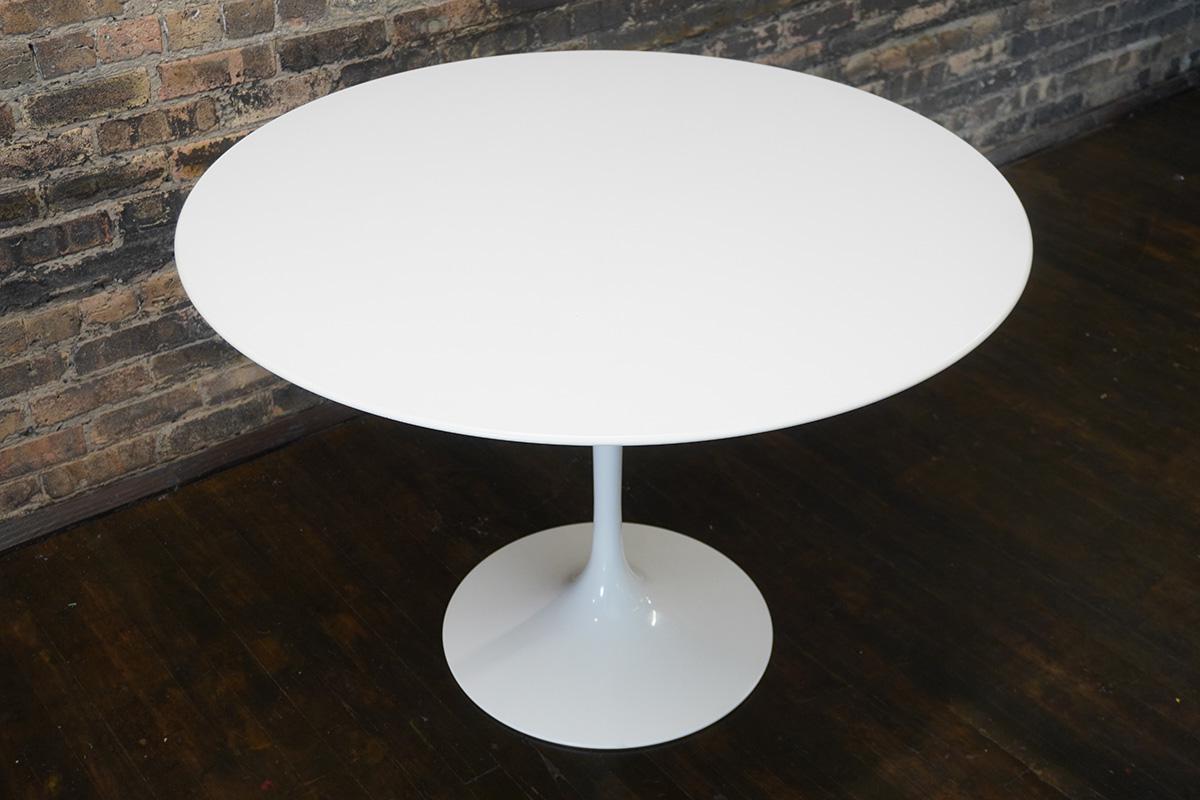 Mid-Century Modern Saarinen 42
