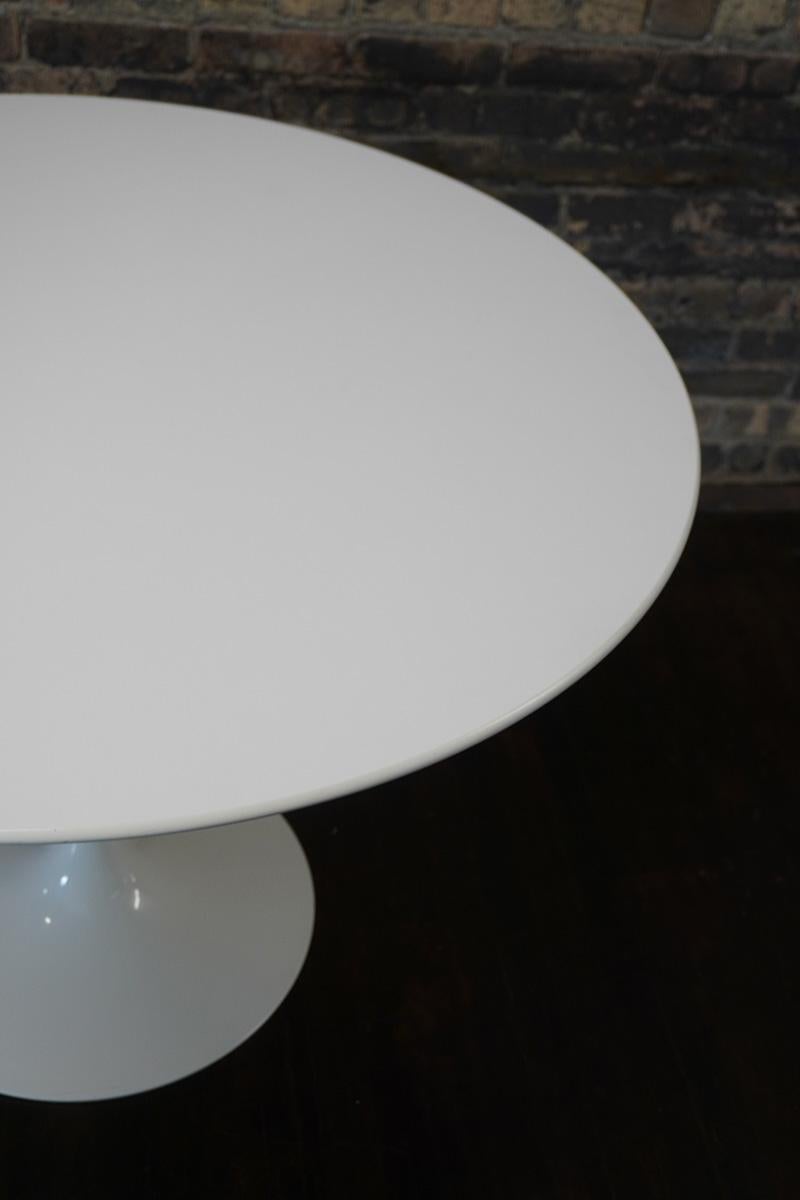 Cast Saarinen 42