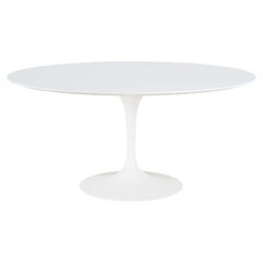 Saarinen 60" Round Tulip Pedestal Table in White Laminate by Knoll