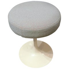 Saarinen et Knoll, Tabouret pivotant "Tulipe