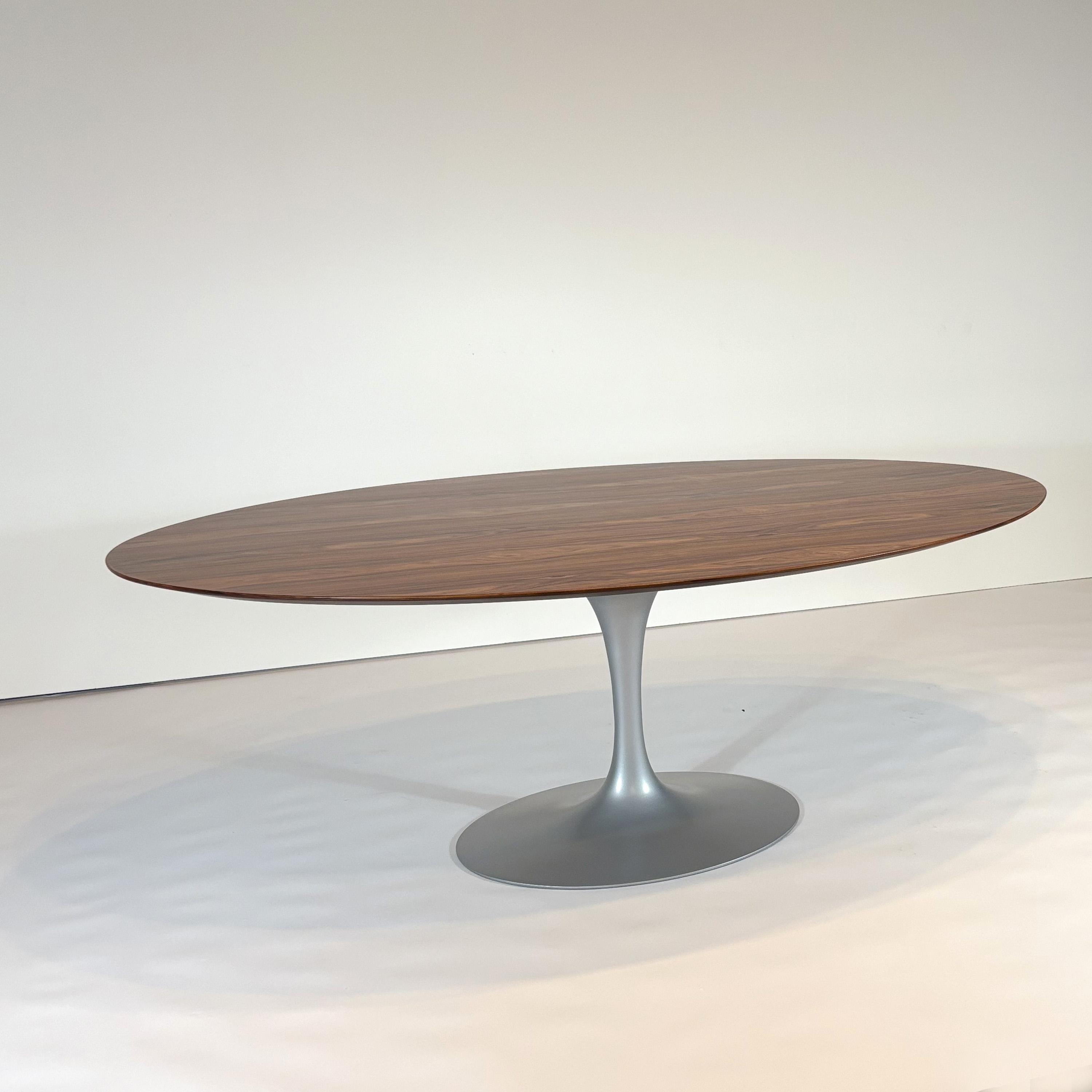 Mesa de comedor Saarinen Edición 50 aniversario de Eero Saarinen Estadounidense en venta