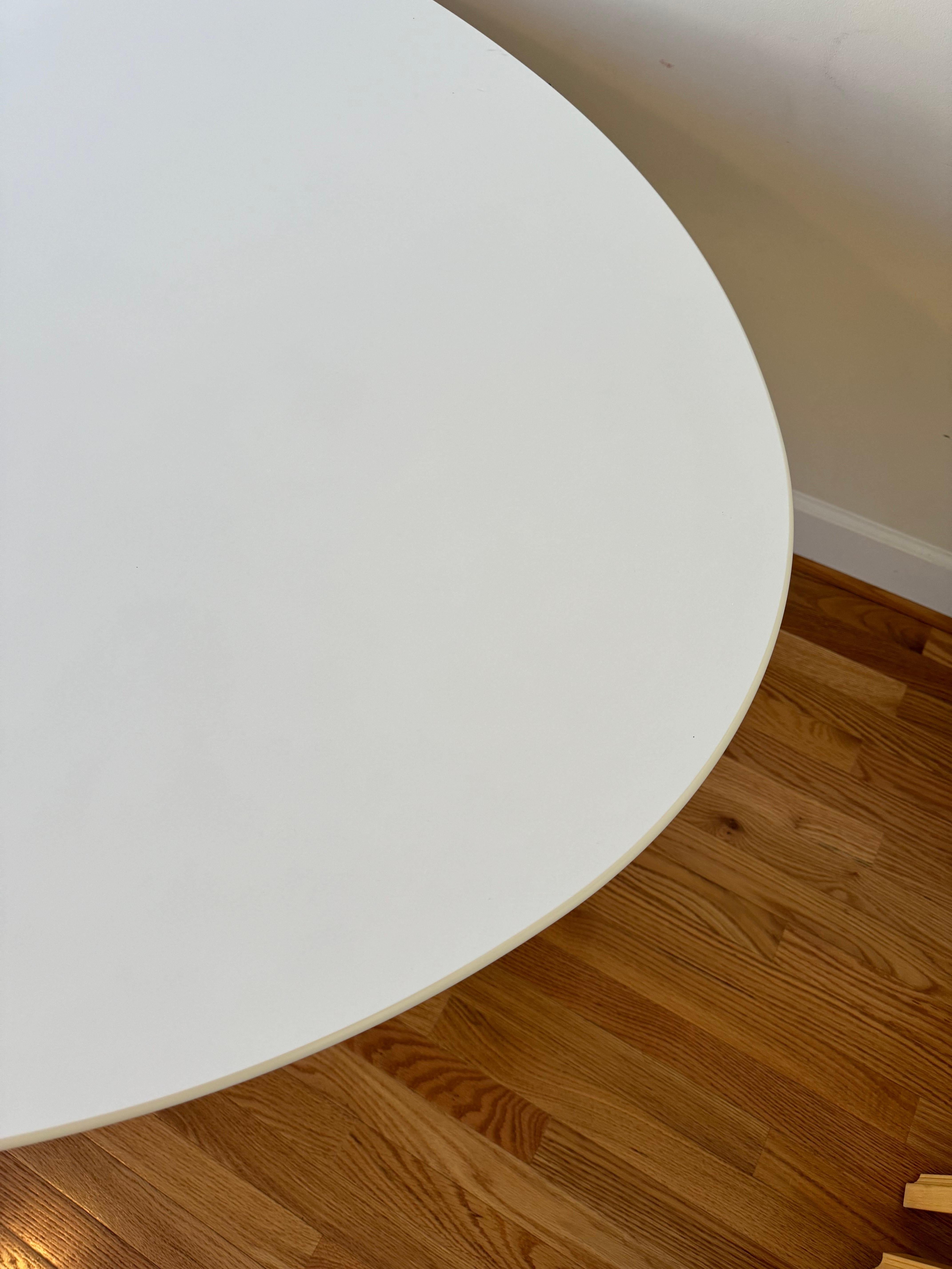 Table à manger Saarinen ovale d'Eero Saarinen pour Knoll en vente 6