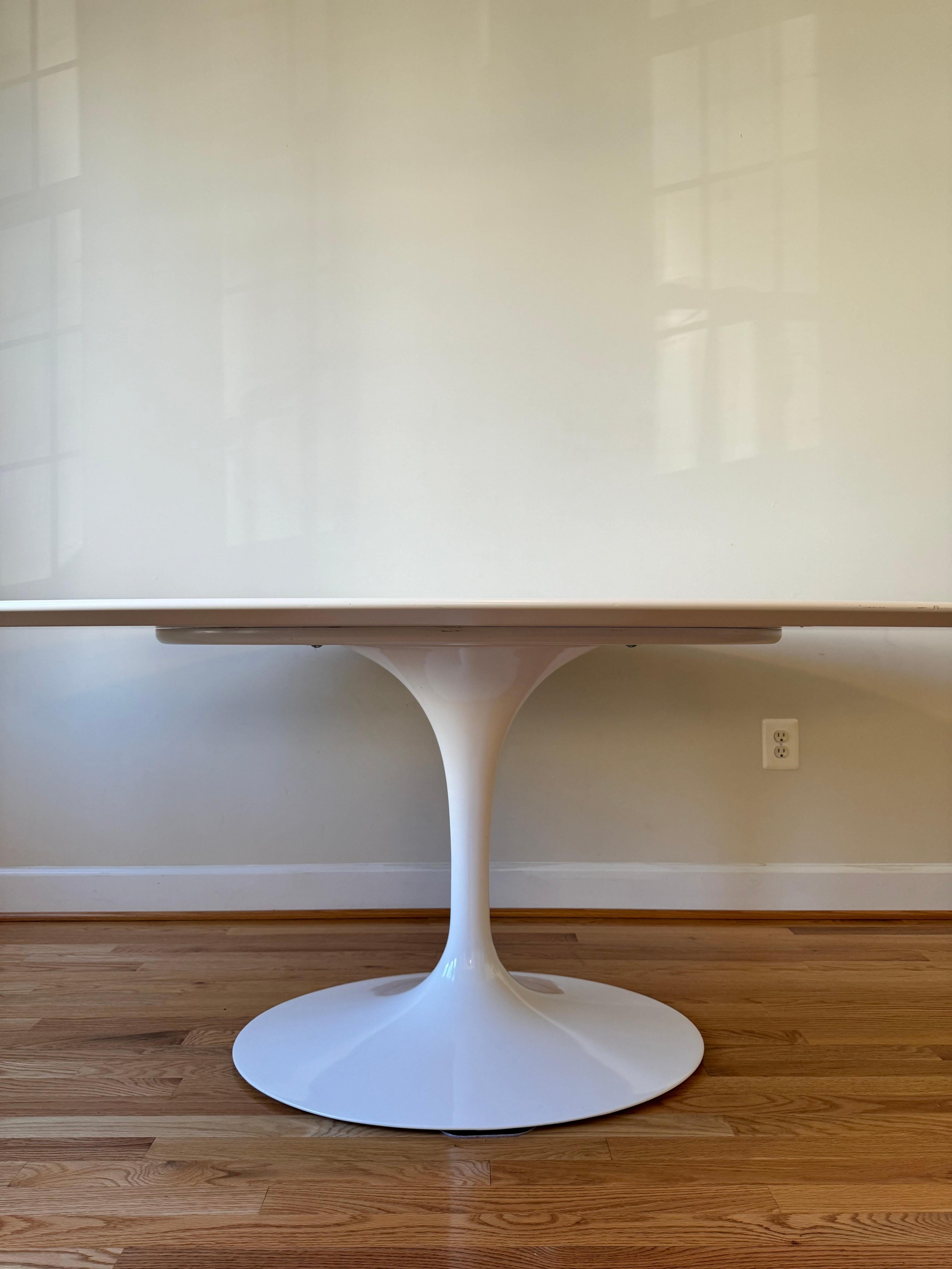 Aluminium Table à manger Saarinen ovale d'Eero Saarinen pour Knoll en vente
