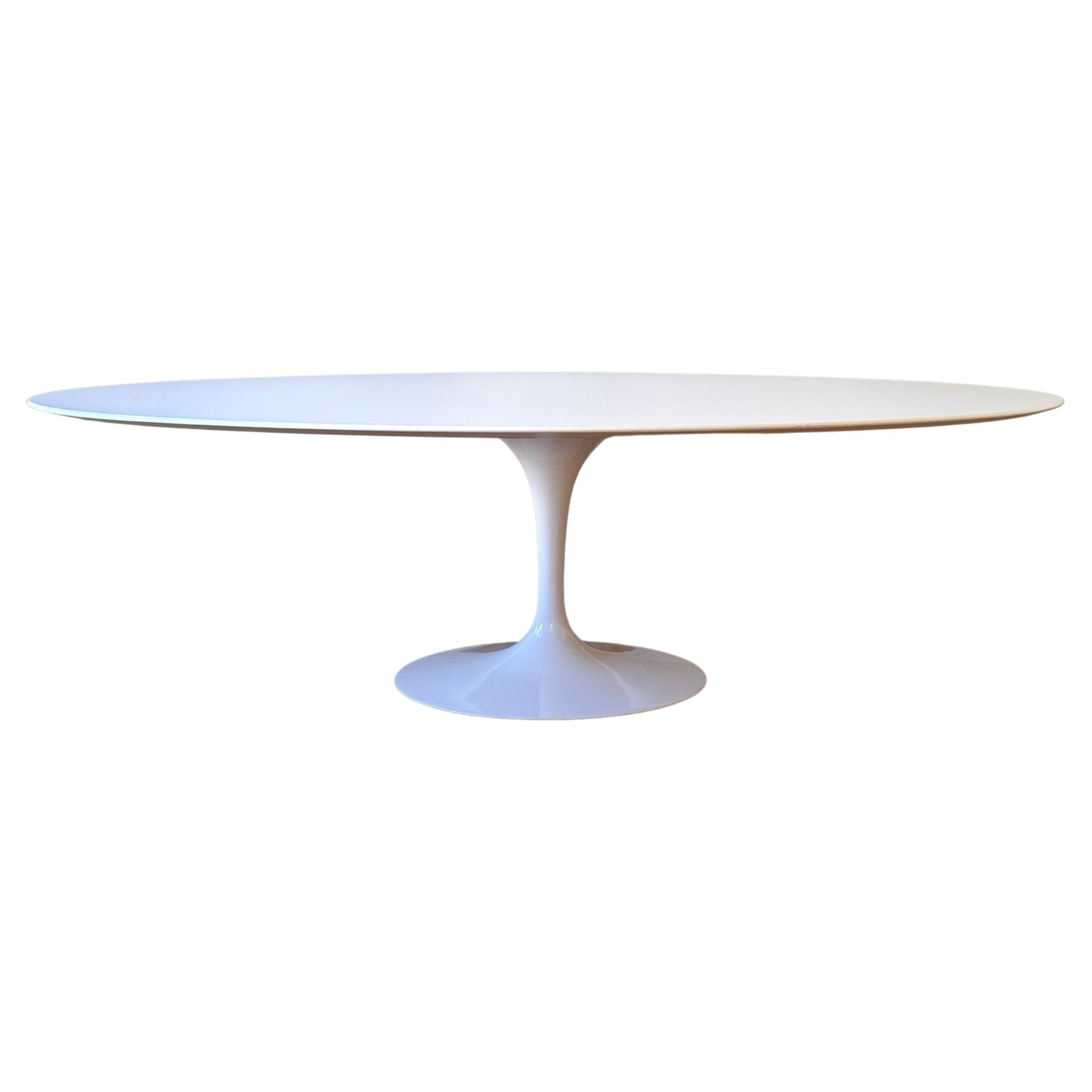 Saarinen Dining Table (Oval) by Eero Saarinen for Knoll