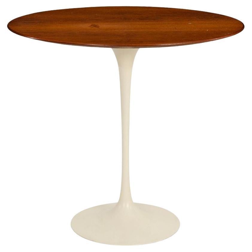 Can a Saarinen table go outside?