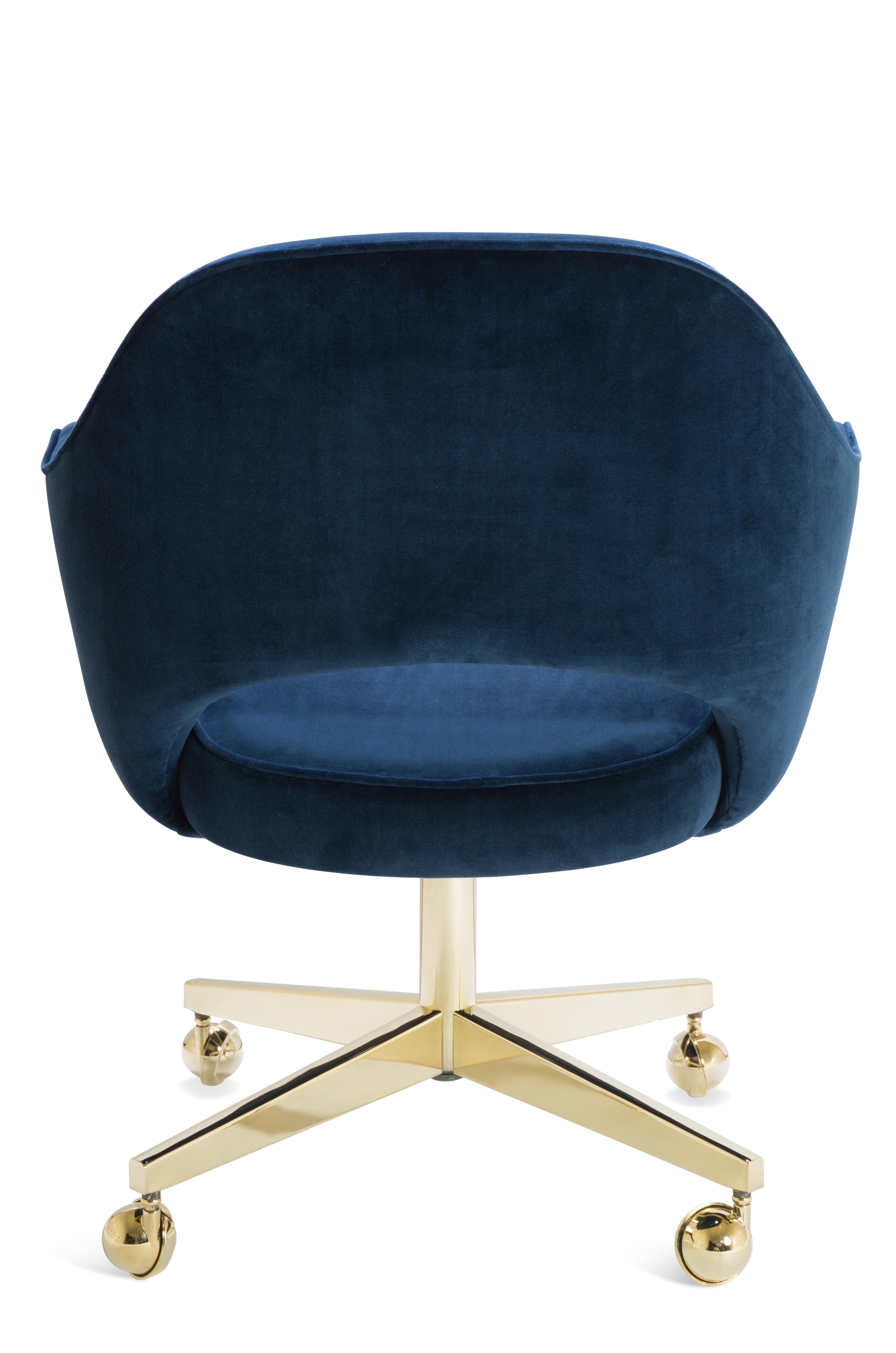 Saarinen Executive Arm Chair in Navy Velvet, Swivel Base, Gold Edition In Excellent Condition In Wilton, CT