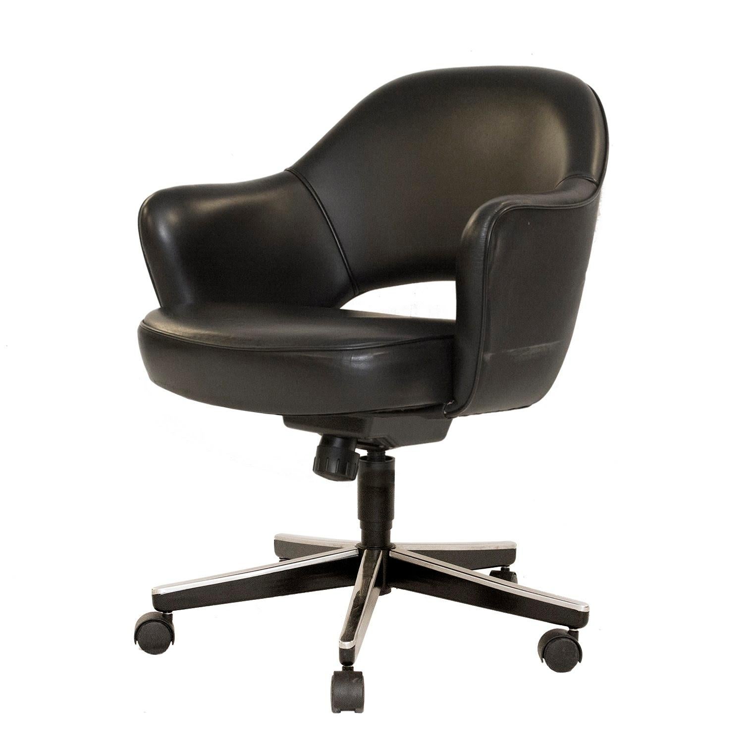 Late 20th Century Saarinen Executive Chair in Original Black Leather