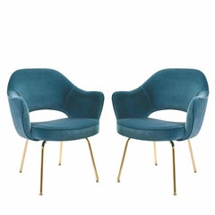 Retro Saarinen Executive Arm Chairs in Pavo Blue Velvet, Gold Edition, Pair