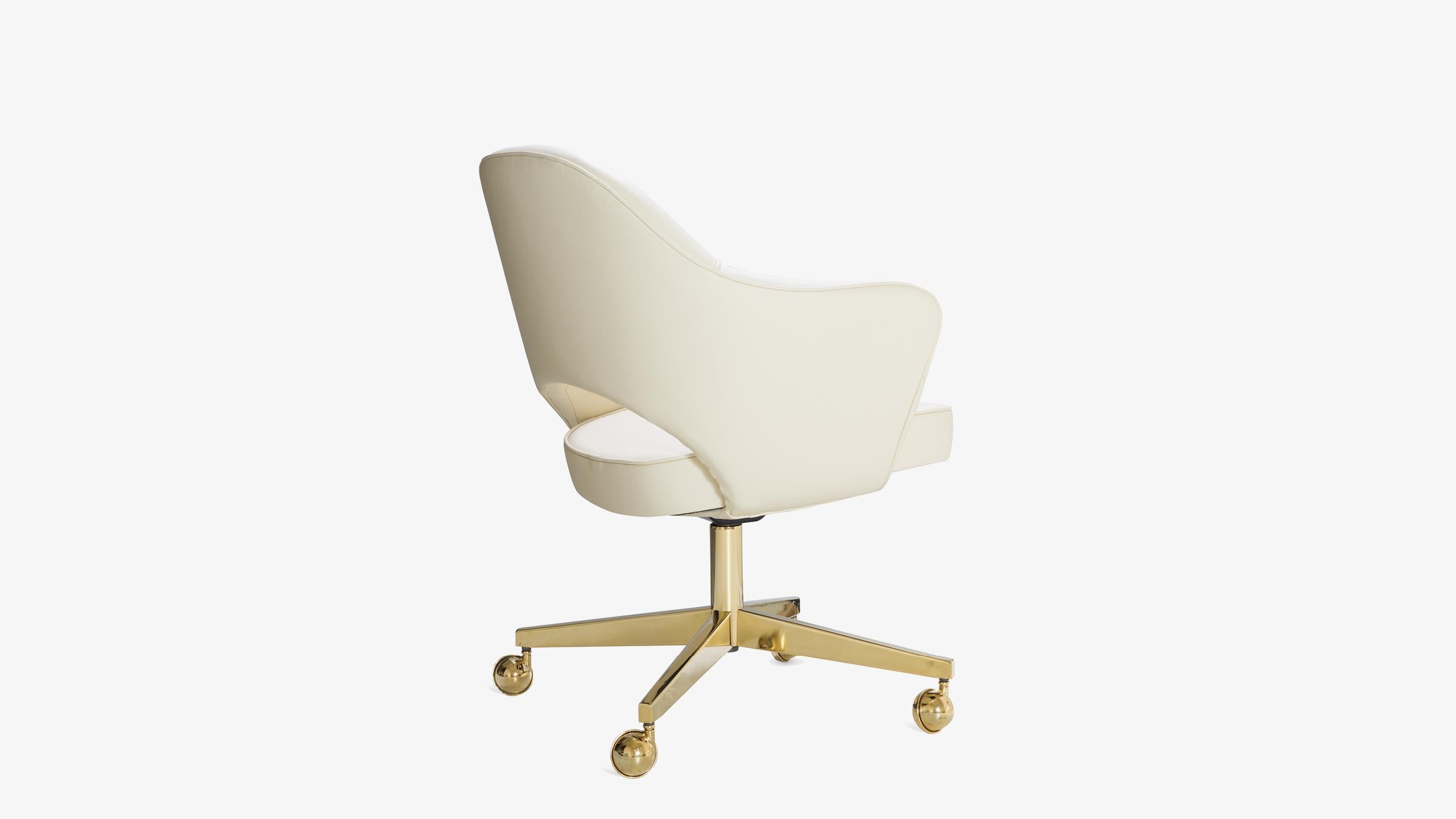 American Saarinen Executive Armchair in Creme Leather, Swivel Base, Gold Edition