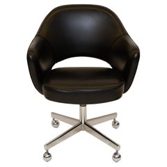Saarinen Executive Armchair in Original Black Leather, Nickel Swivel Base