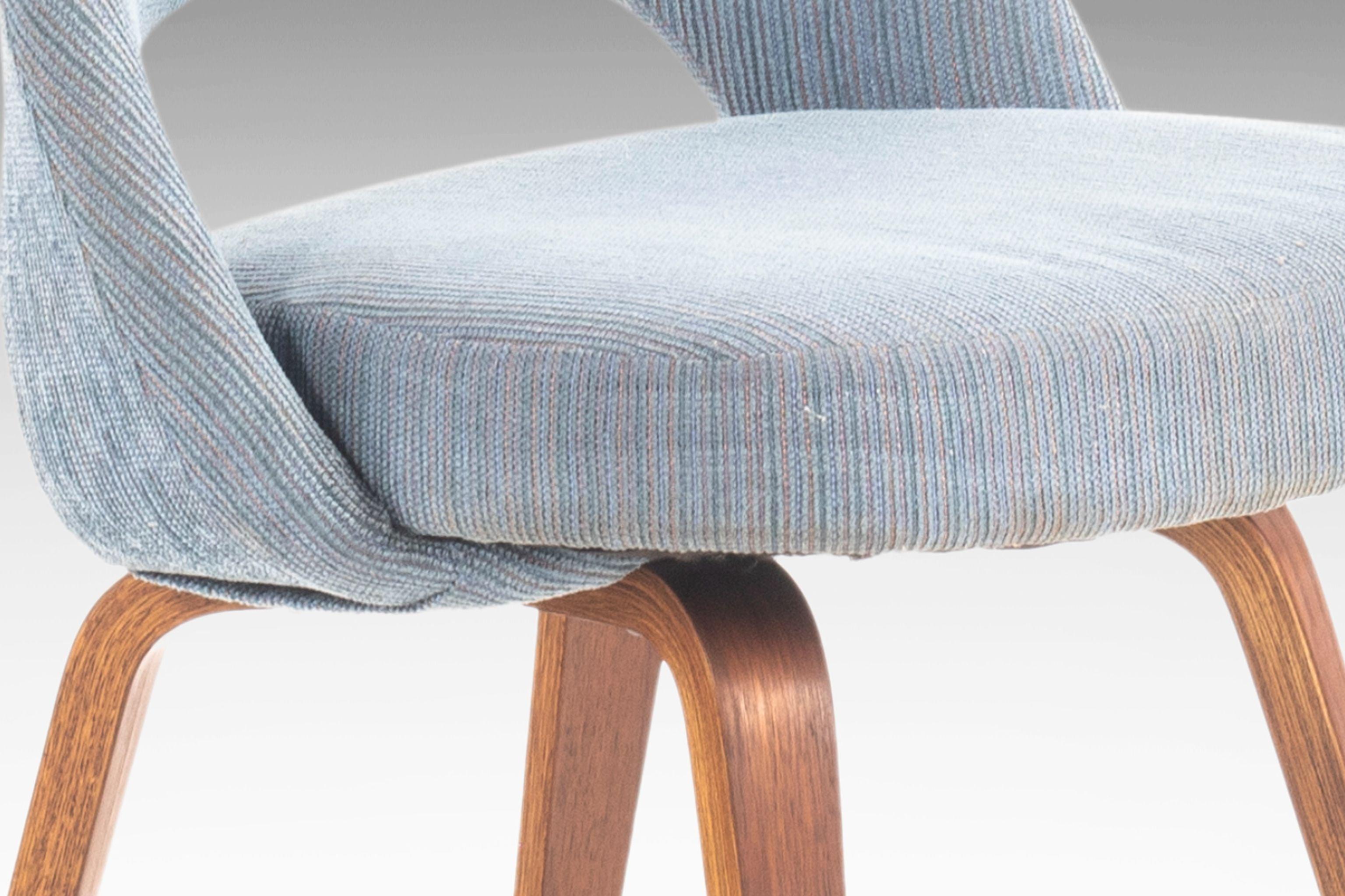 Late 20th Century Saarinen Executive Armless Chair Bentwood Leg, Original Knoll Fabric, c. 1960s