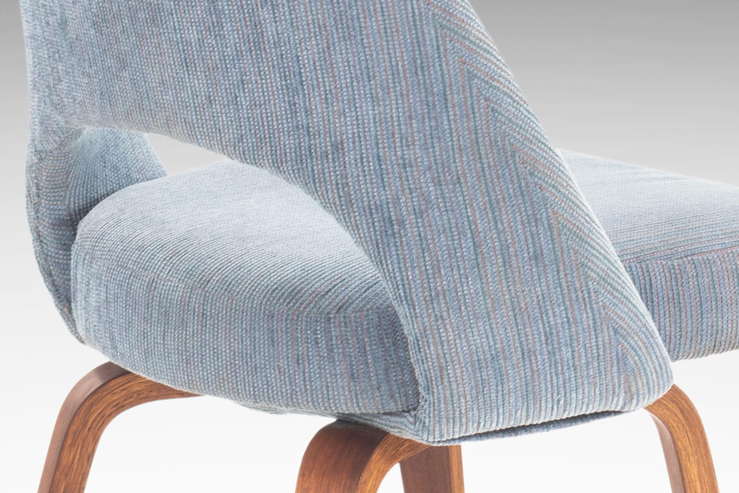 Walnut Saarinen Executive Armless Chair Bentwood Leg, Original Knoll Fabric, c. 1960s