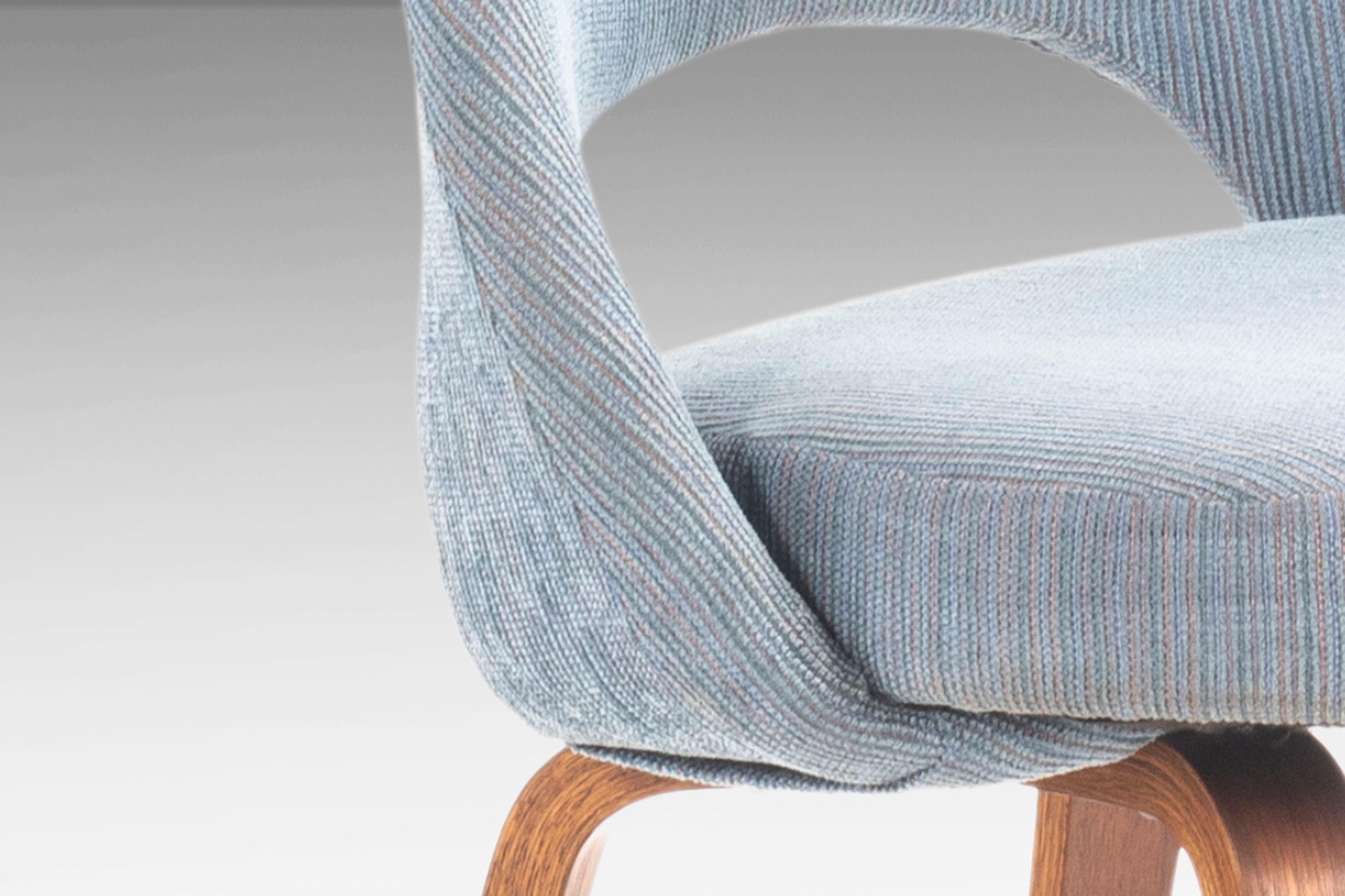 Saarinen Executive Armless Chair Bentwood Leg, Original Knoll Fabric, c. 1960s 2