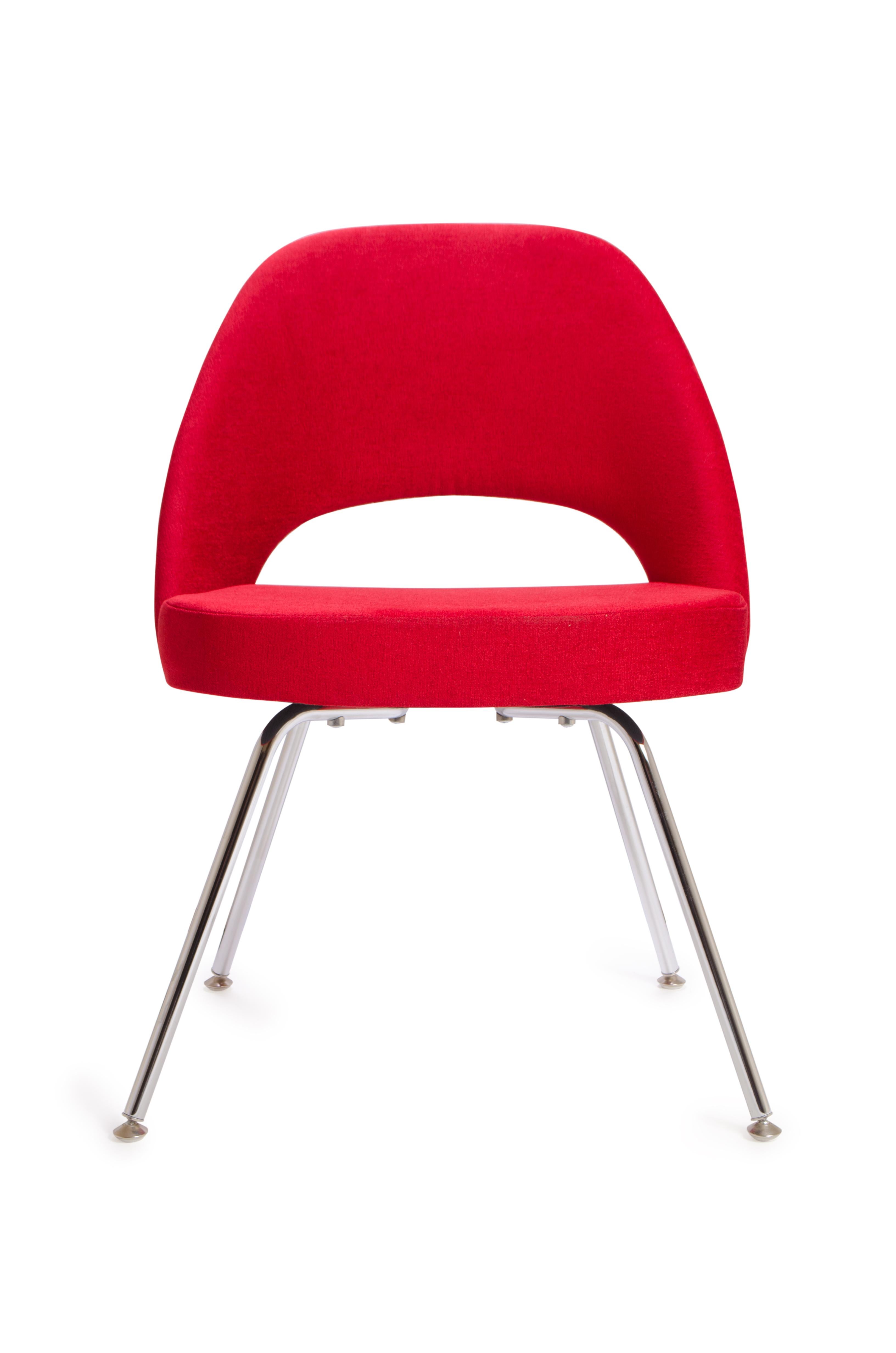 100% authentic, pre-owned Eero Saarinen for Knoll Executive Armless Chair in its original Fire Red fabric upholstery. Featuring chrome tubular legs in excellent condition. We have many available. Suitable for any room in the house or office. 