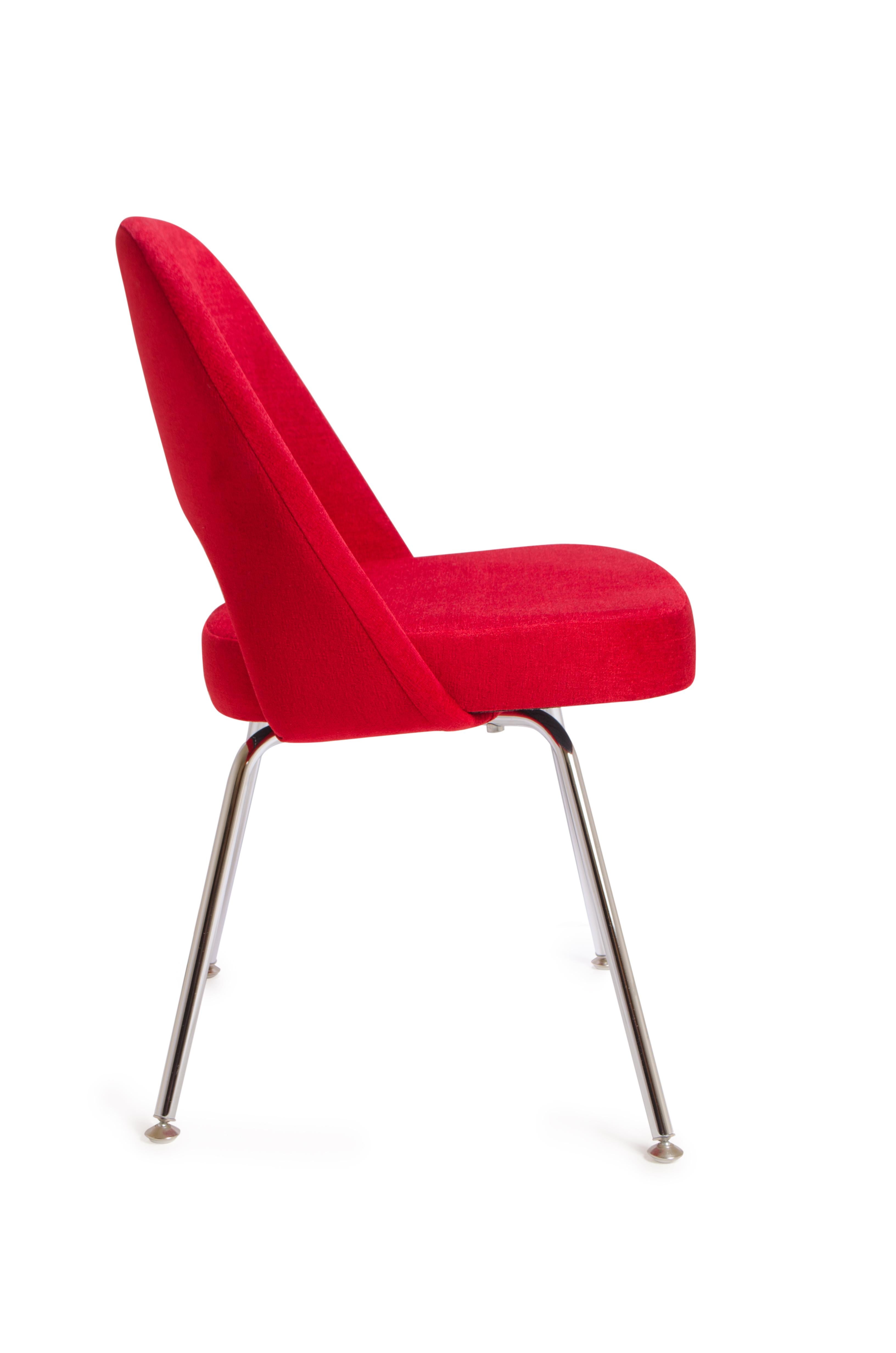 Mid-Century Modern Saarinen Executive Armless Chair in Fire Red Fabric, Chrome Tubular Legs For Sale