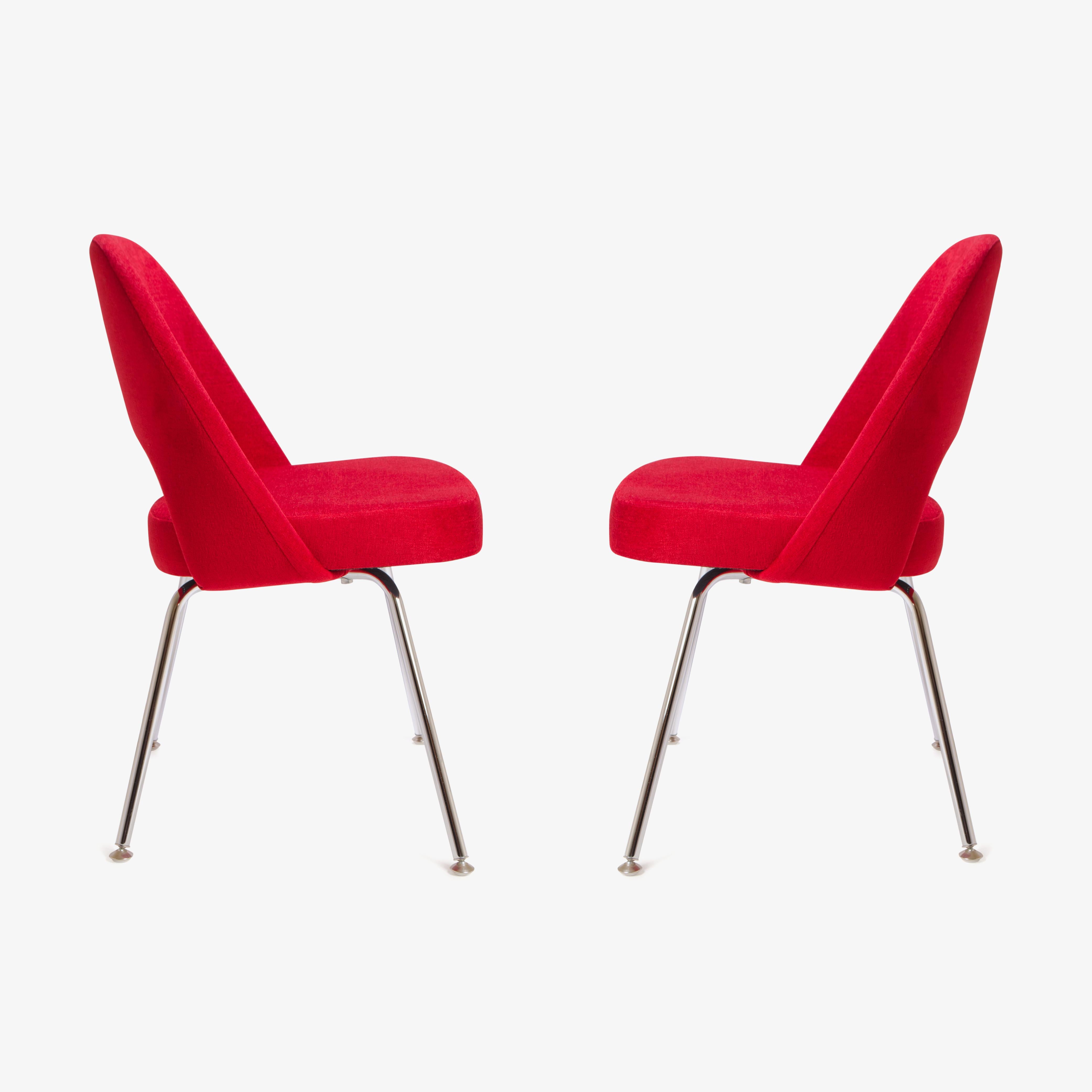 Saarinen Executive Armless Chair in Fire Red Fabric, Chrome Tubular Legs For Sale 2