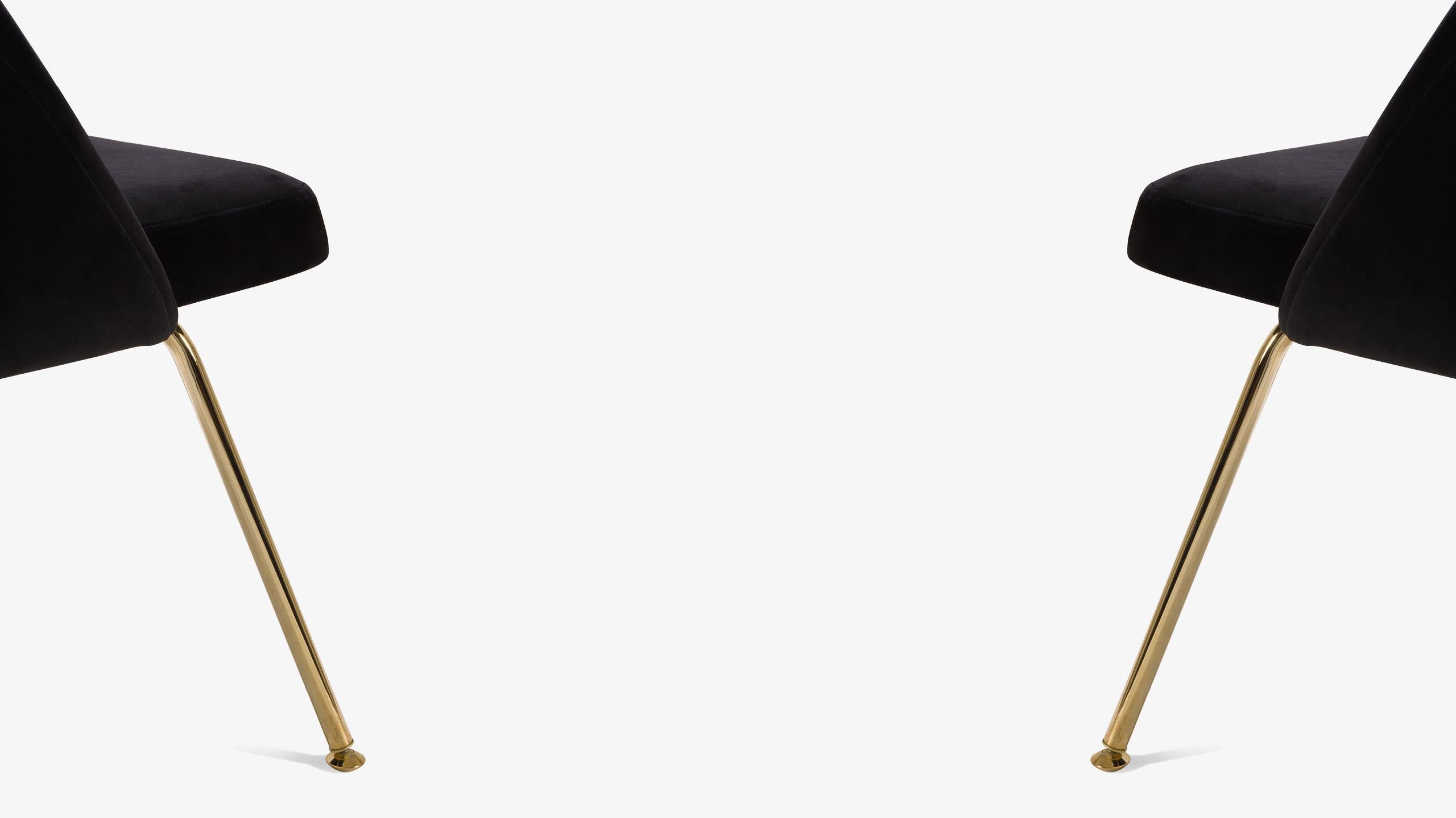 Fin du 20e siècle Saarinen fauteuils de direction sans accoudoirs en velours noir, édition dorée, lot de 6 en vente