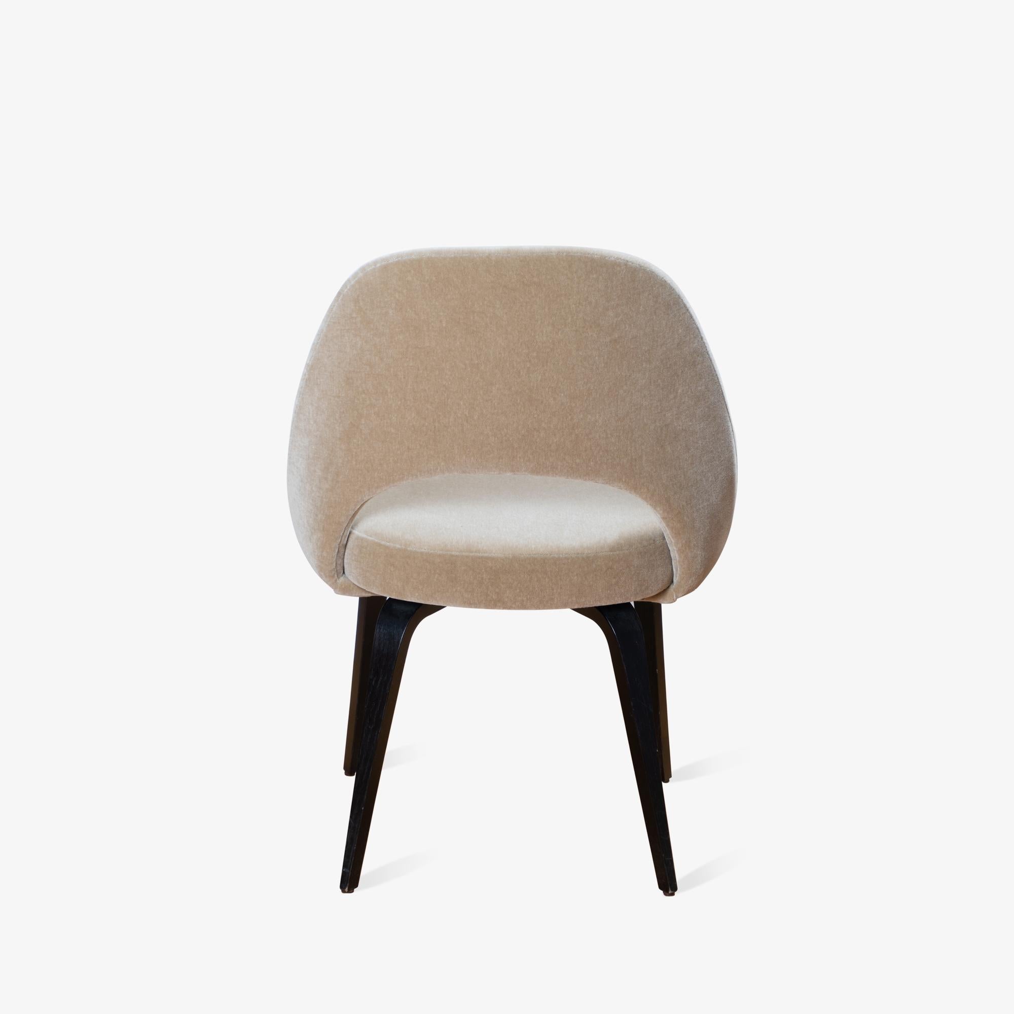 Contemporary Saarinen Executive Armless Chairs in Sand Mohair, Ebony Oak Legs by Knoll For Sale