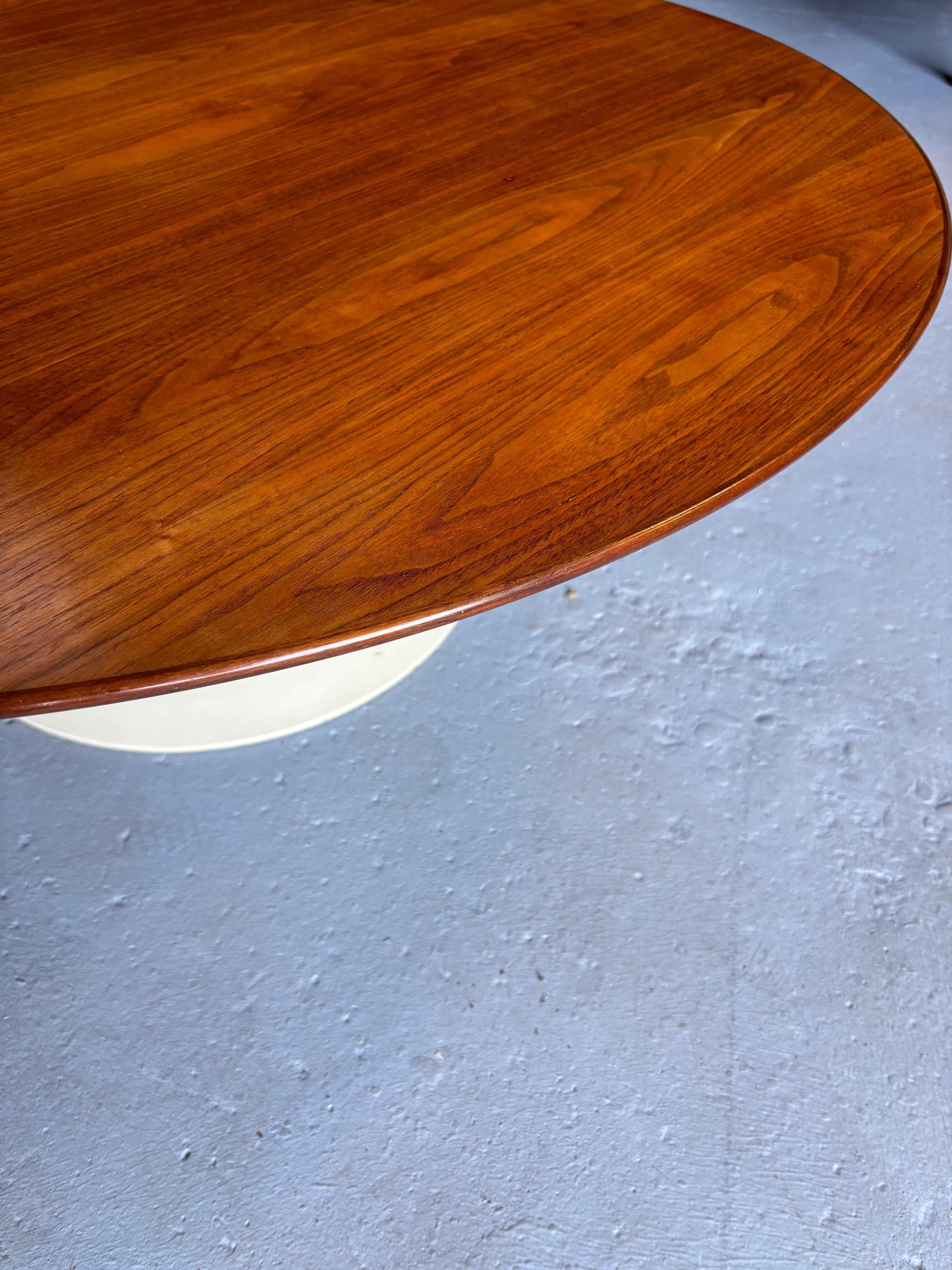 Late 20th Century Saarinen for Knoll 42” Round Walnut Tulip Coffee Table