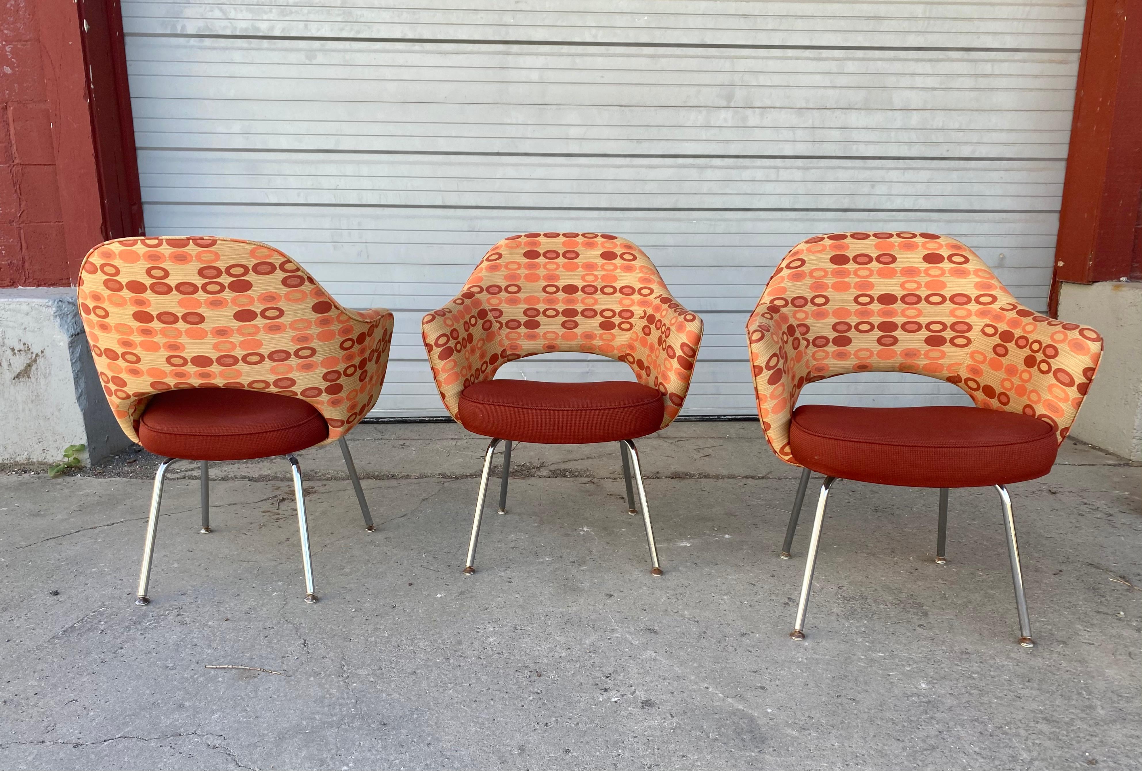 American Saarinen for Knoll Executive Arm Chairs in Custom Order Contemporary Fabric For Sale