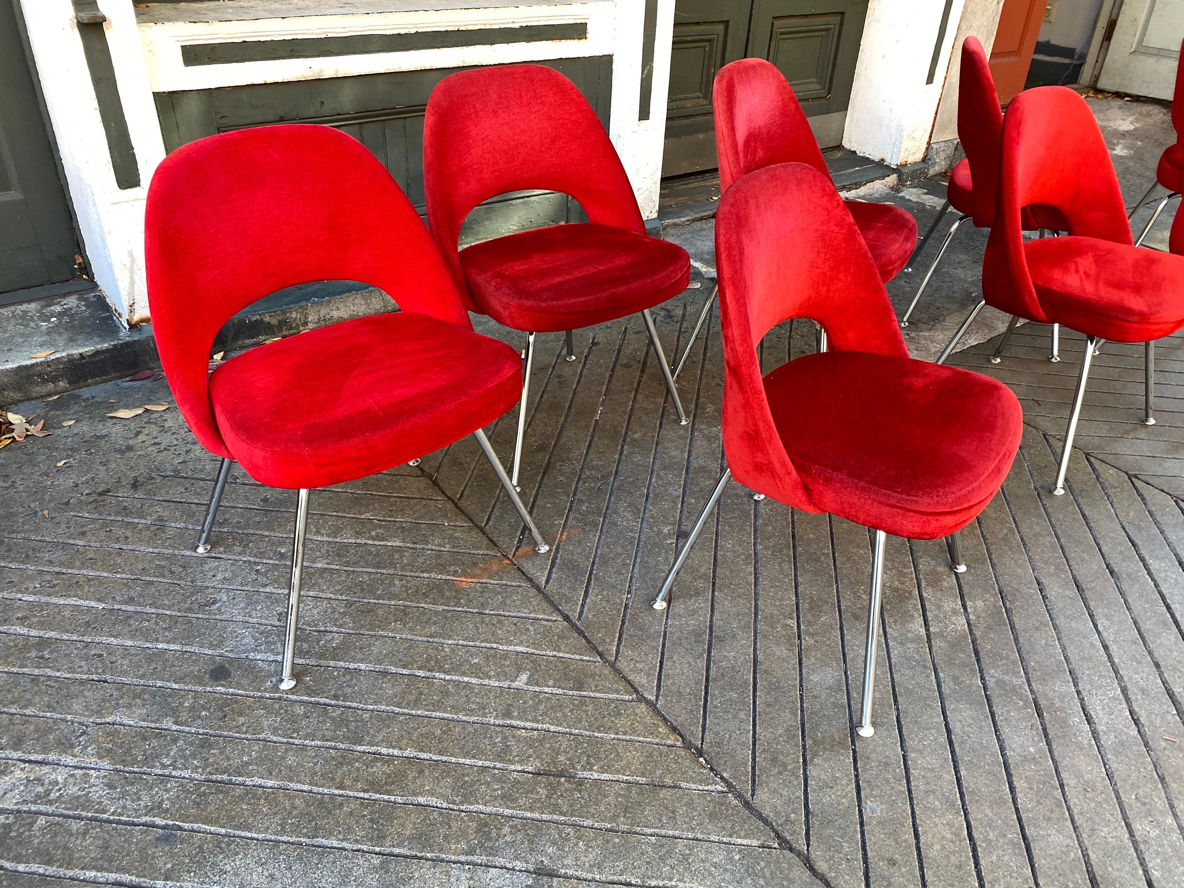 Mid-Century Modern Saarinen for Knoll Executive Side/ Dining Chairs (chaises de salle à manger) en vente