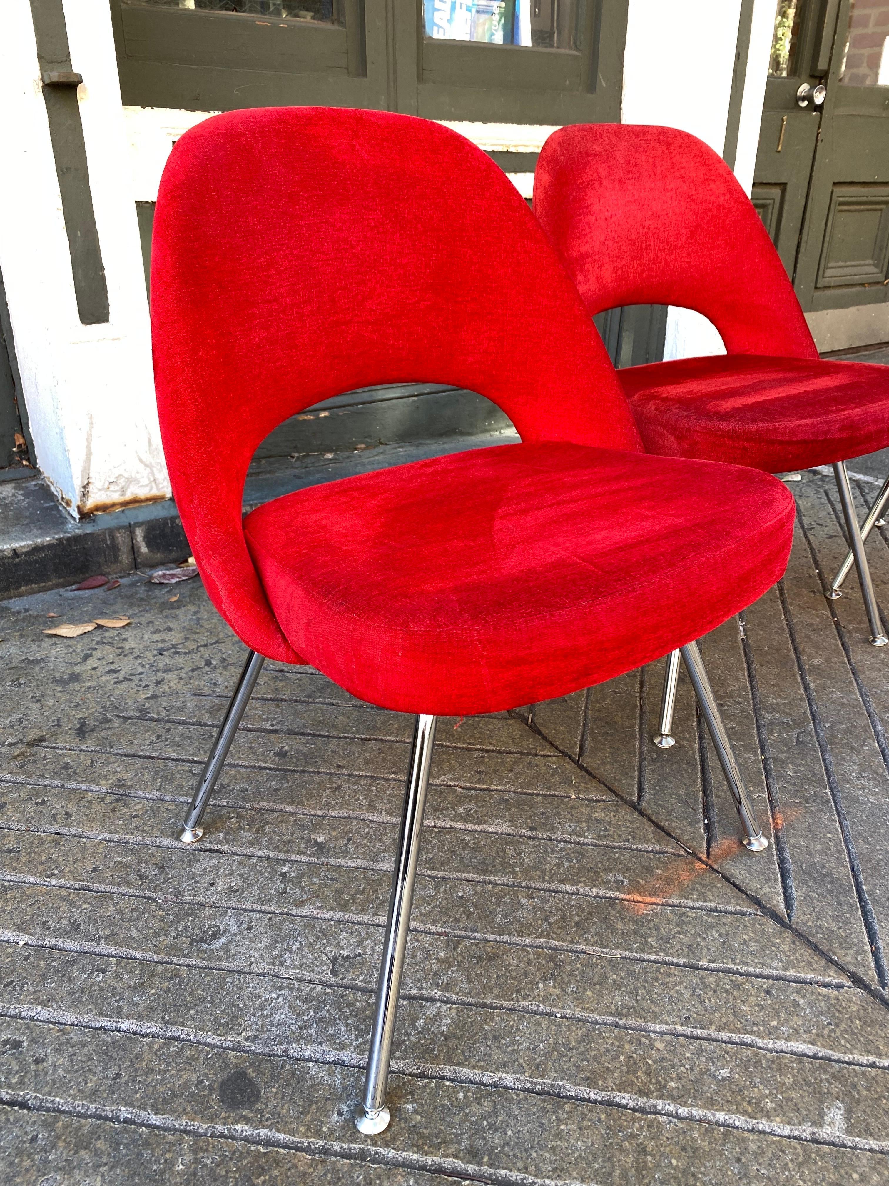 Américain Saarinen for Knoll Executive Side/ Dining Chairs (chaises de salle à manger) en vente
