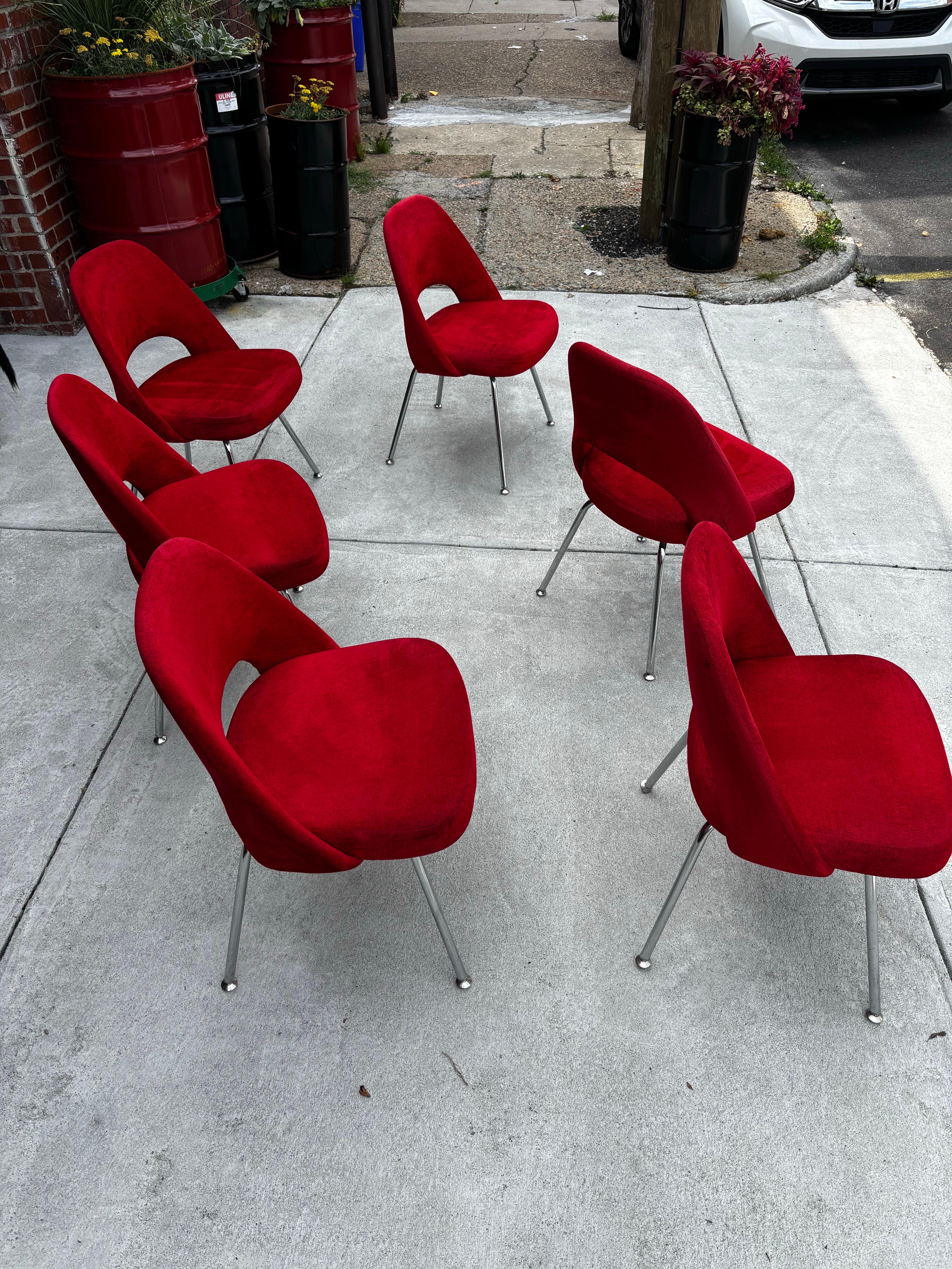 Mid-Century Modern Saarinen for Knoll Executive Side/ Dining Chairs, Set of 6 en vente