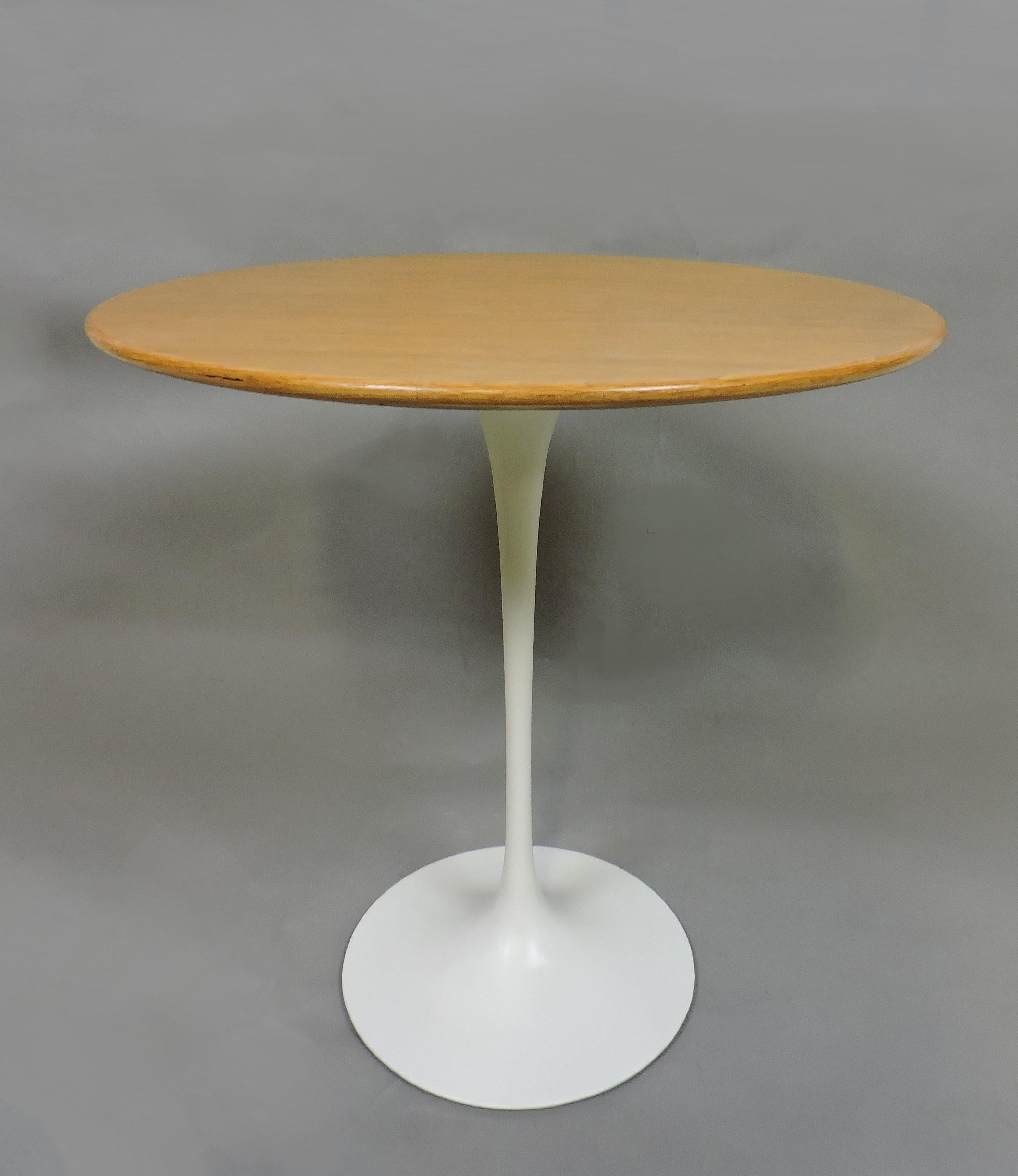 Aluminum Saarinen for Knoll Mid-Century Modern Oak Tulip Pedestal Side Table For Sale