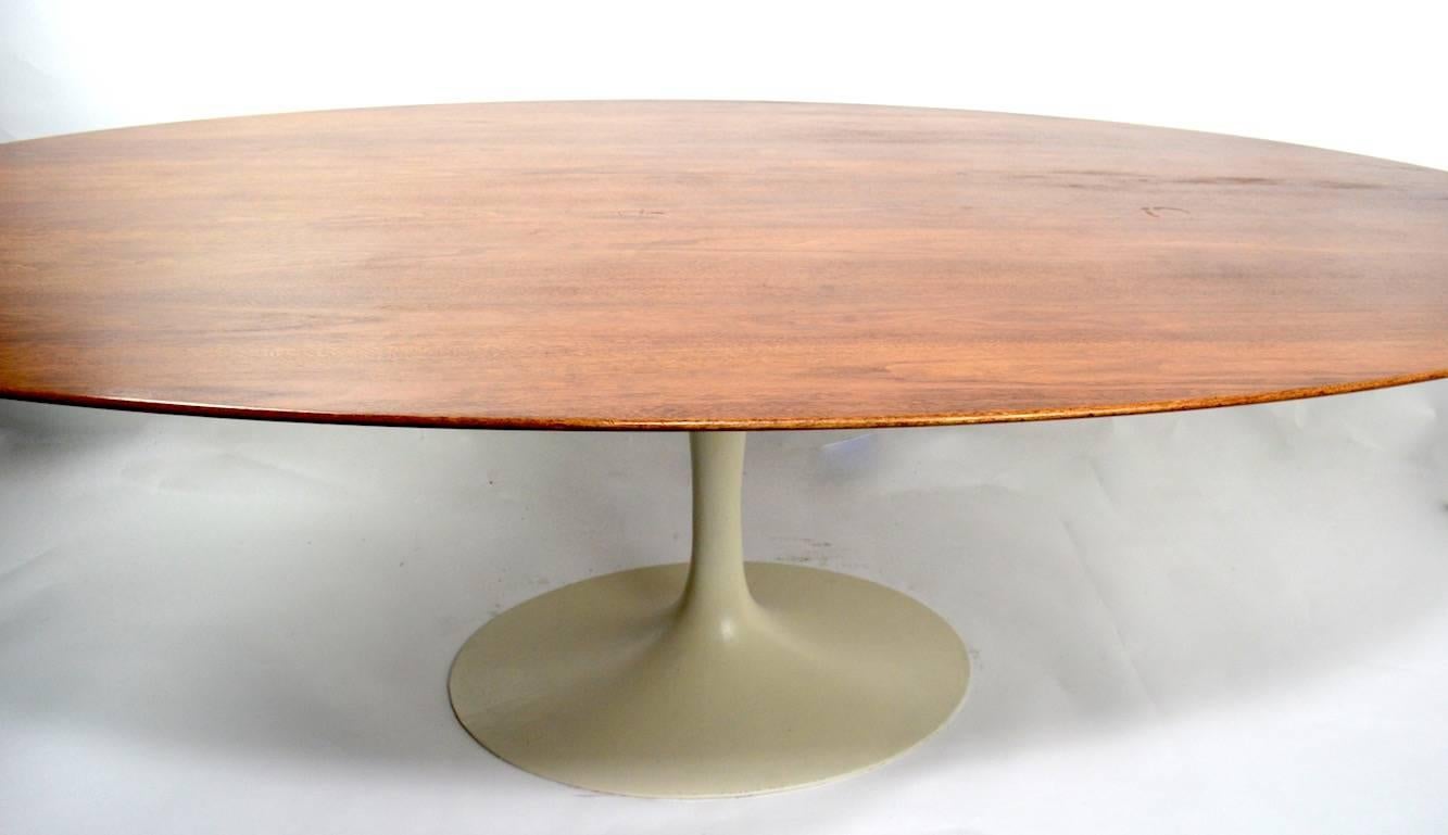 Mid-Century Modern Saarinen for Knoll Oval Dining Table