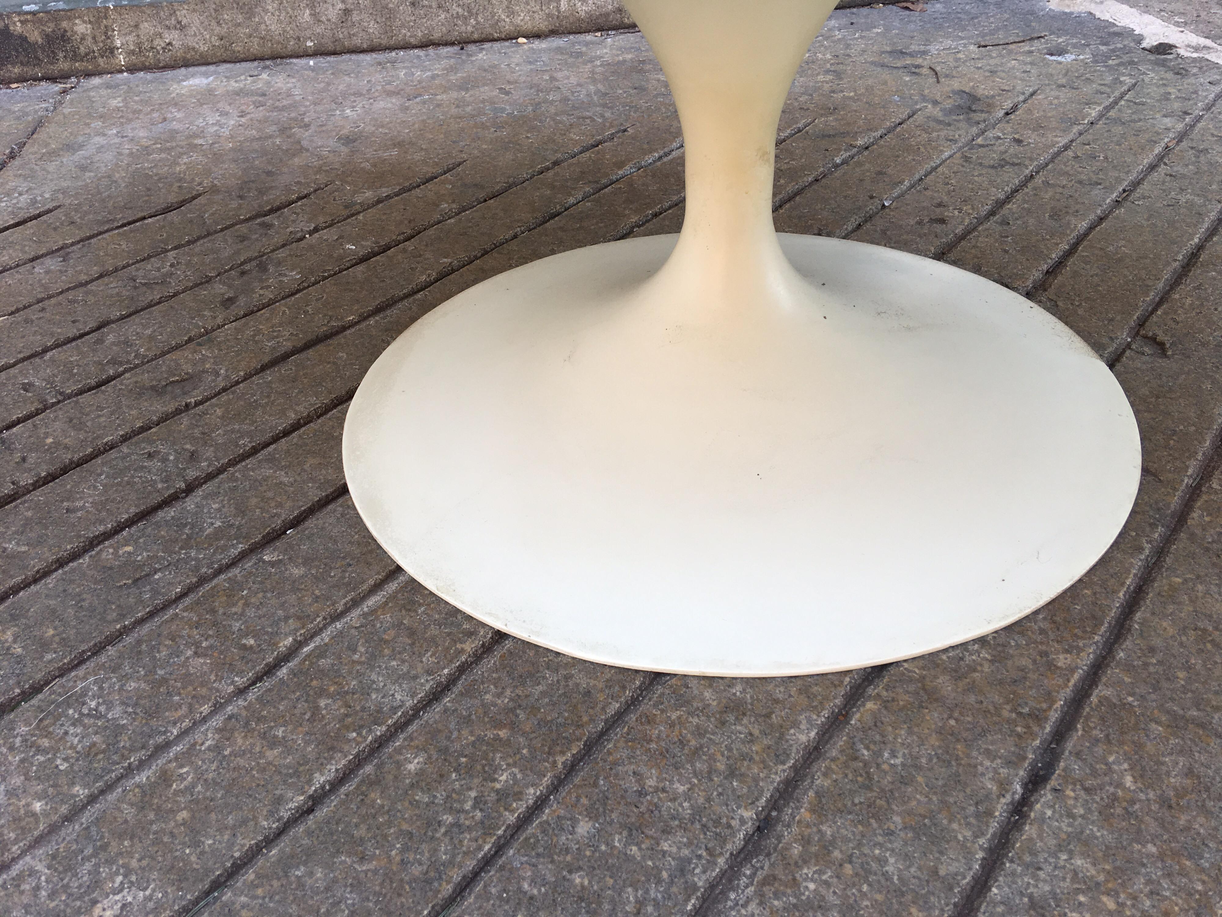 Mid-Century Modern Saarinen for Knoll Oval Marble Coffee Table