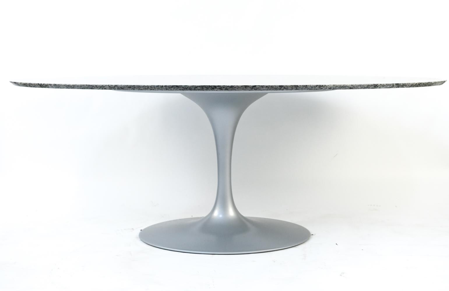 Saarinen for Knoll Oval Marble Top Dining Table 4
