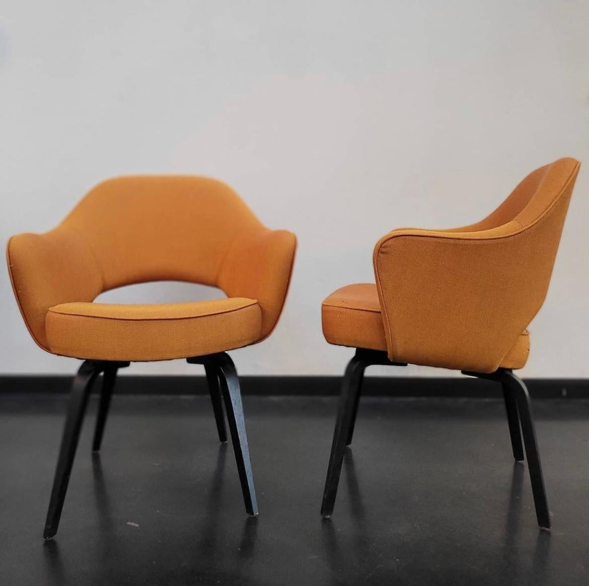 Mid-Century Modern Saarinen for Knoll Executive Chairs, a Pair For Sale